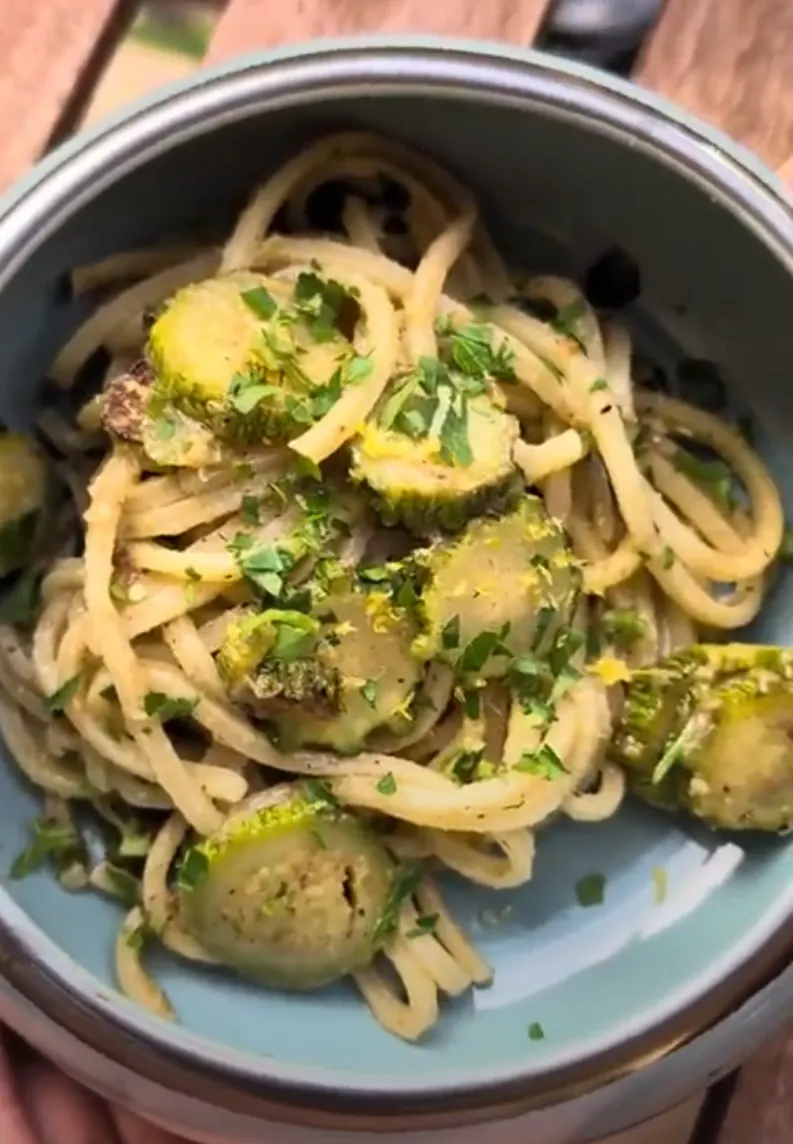 roman-zucchini-pasta-with-anchovy-and-lemon