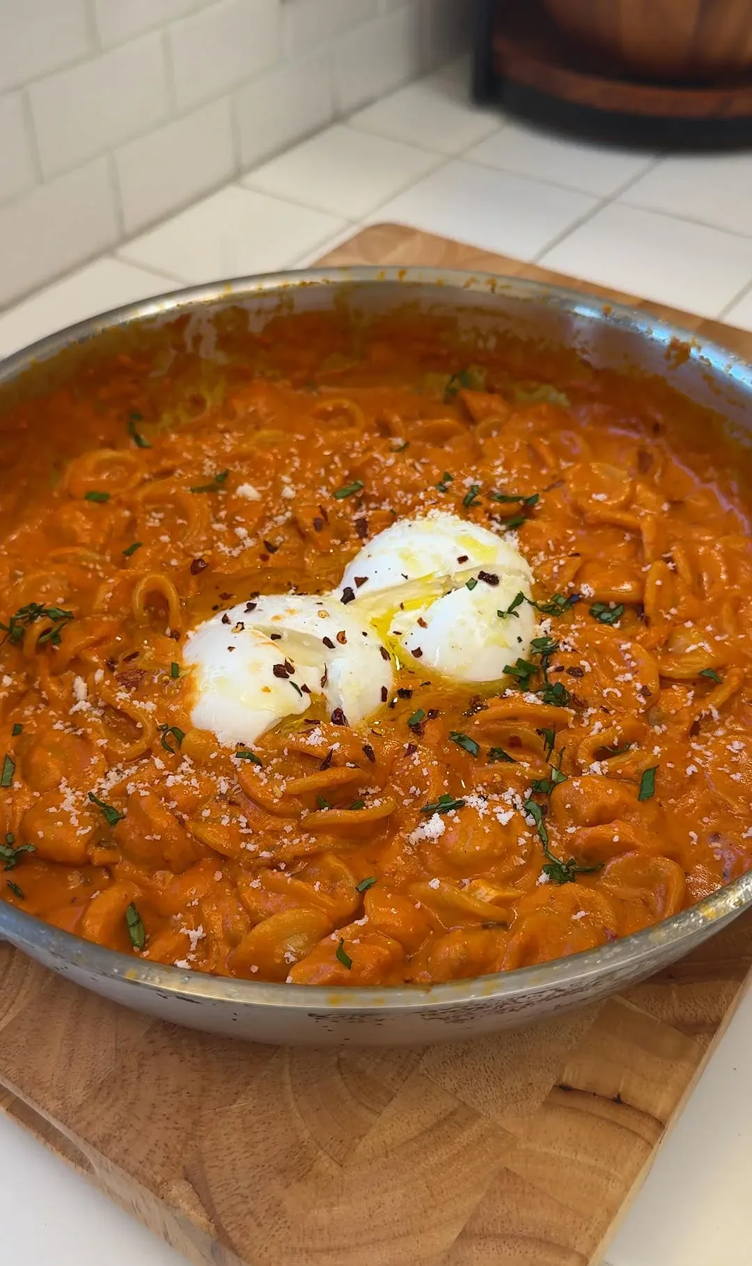 one-pot-spicy-vodka-burrata-pasta!