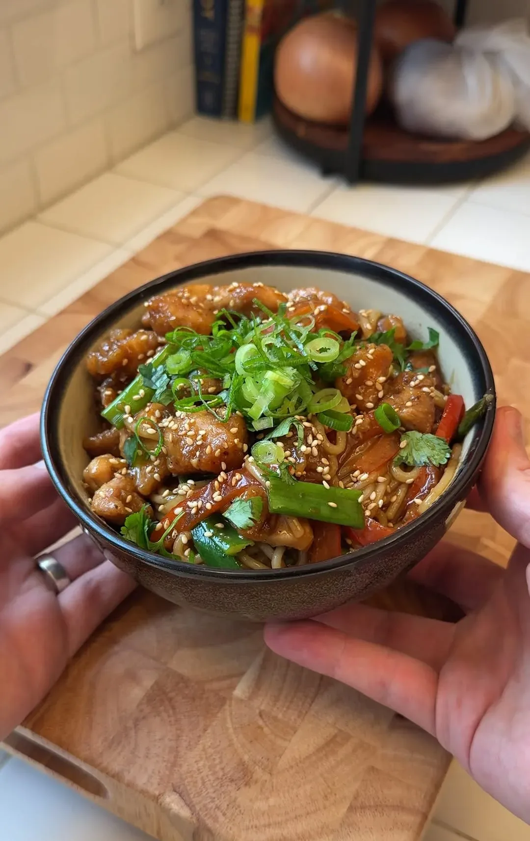 honey-garlic-chicken-noodles!