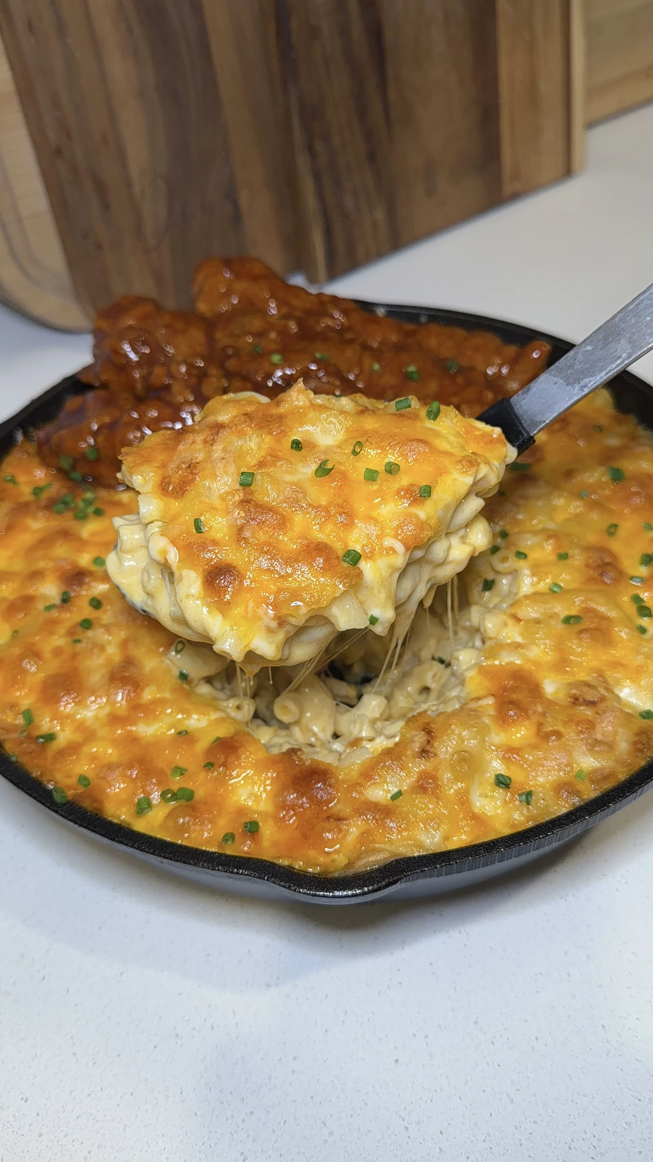 crispy-honey-bbq-chicken-tenders-mac-n-cheese