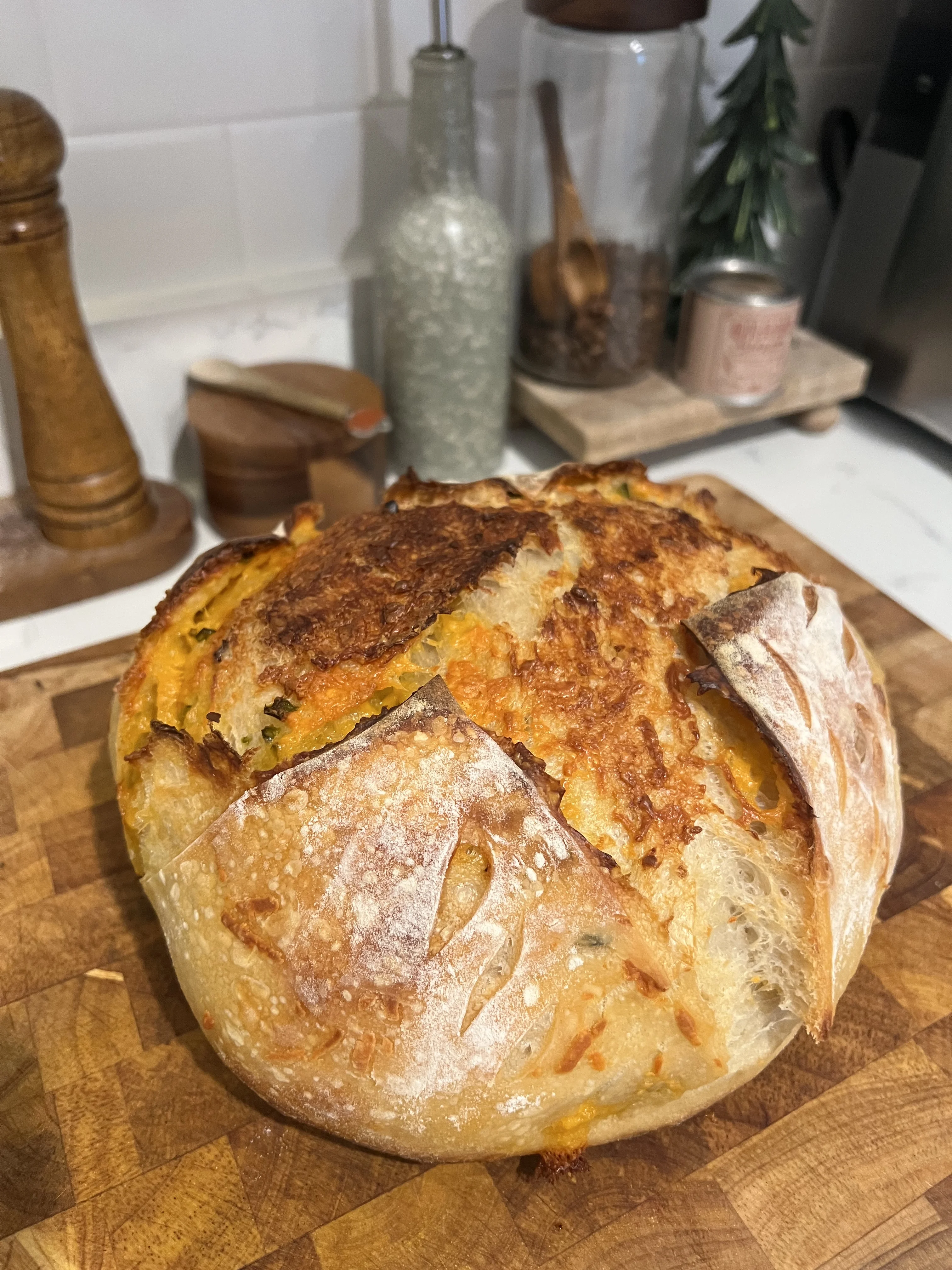 jalapeno-cheddar-sourdough