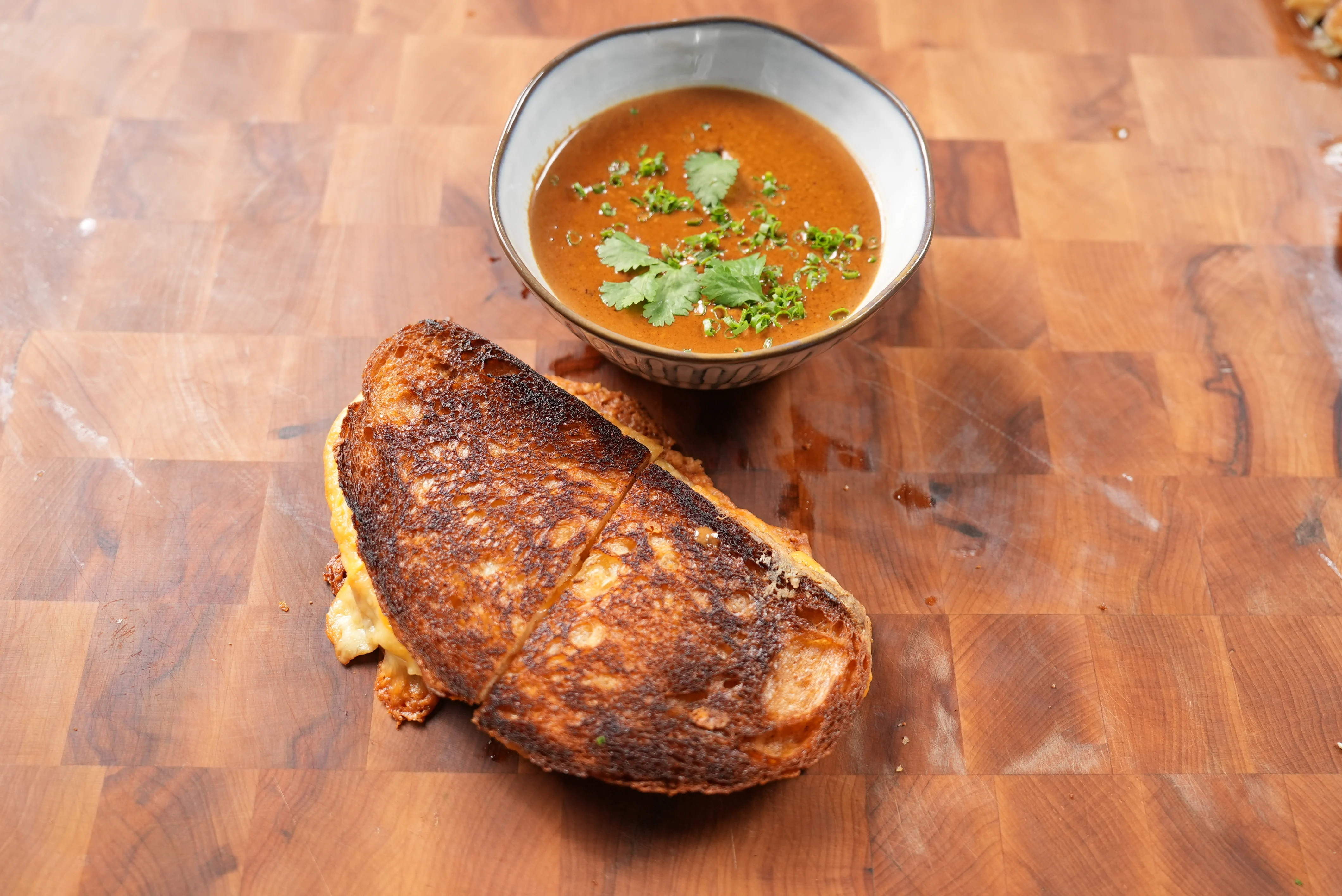 grilled-cheese-with-massaman-curry