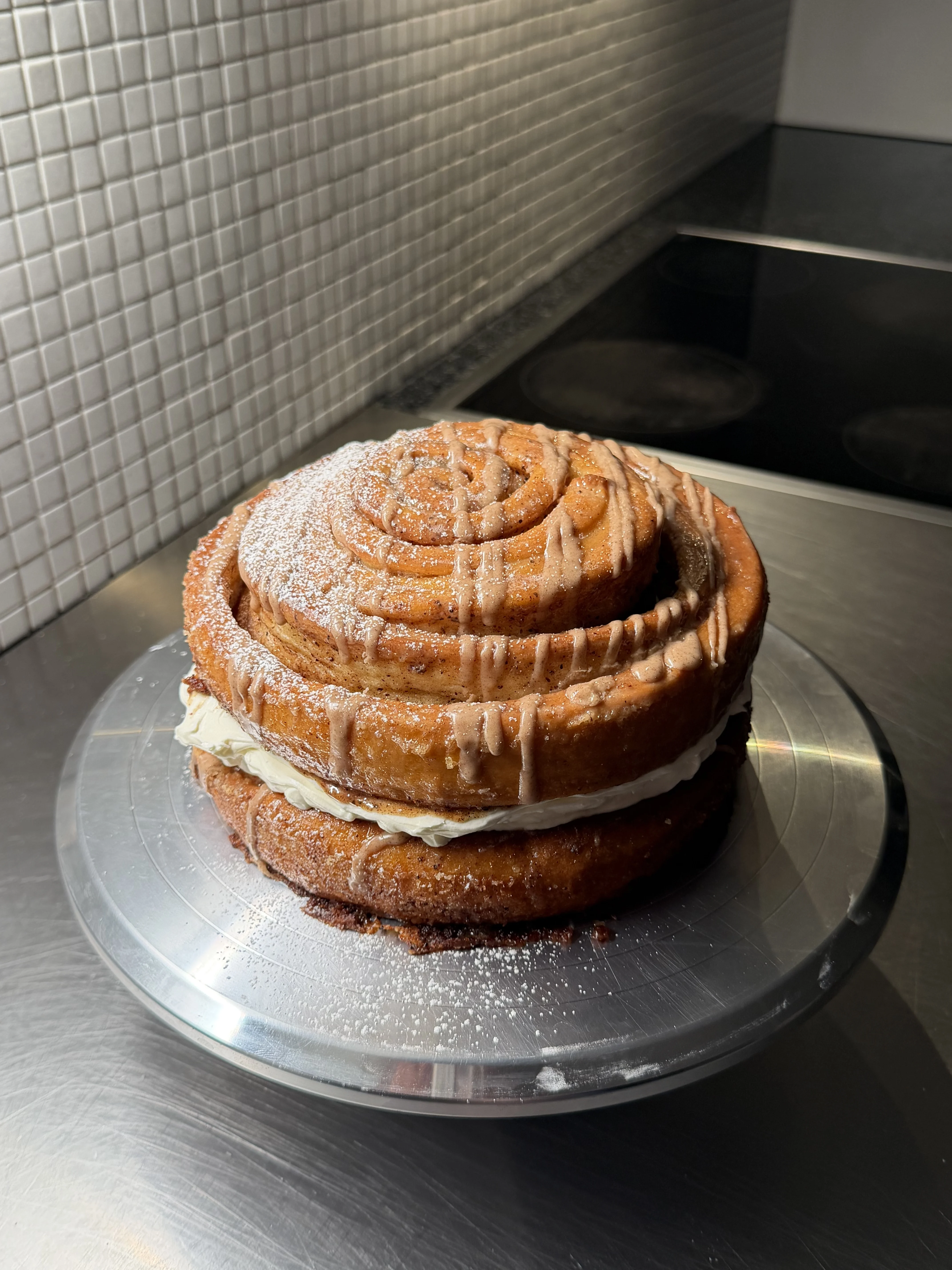 cinnamon-roll-layer-cake