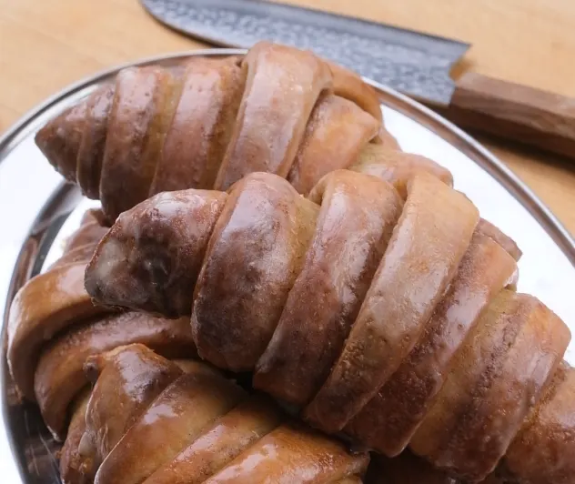 croissant-cinnamon-rolls