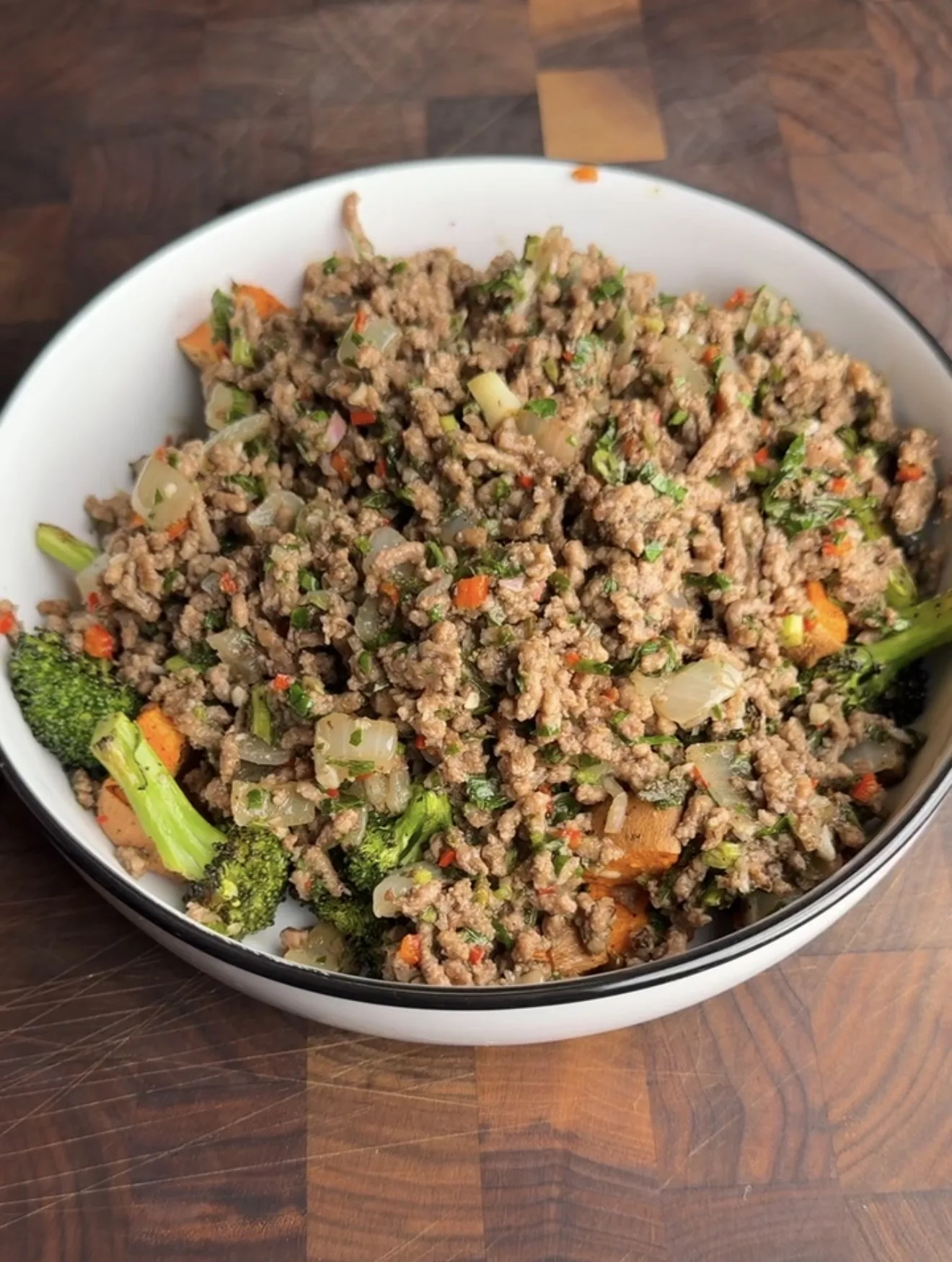 chimmichurri-beef-with-roasted-sweet-potato-and-broccoli