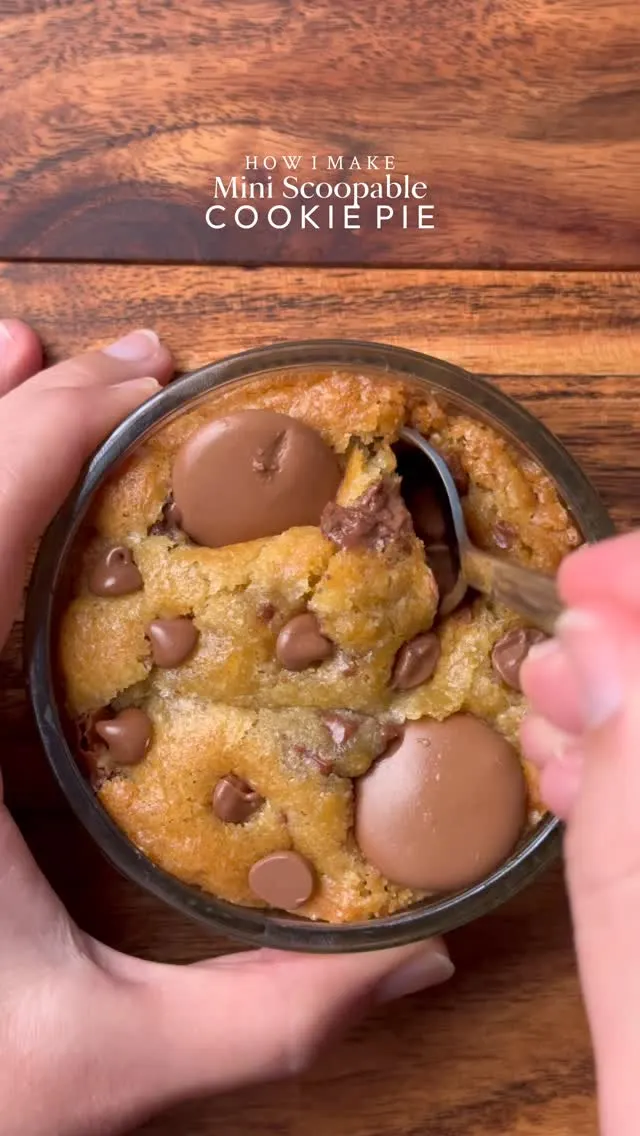 ooey-gooey-mini-scoopable-cookie-pie