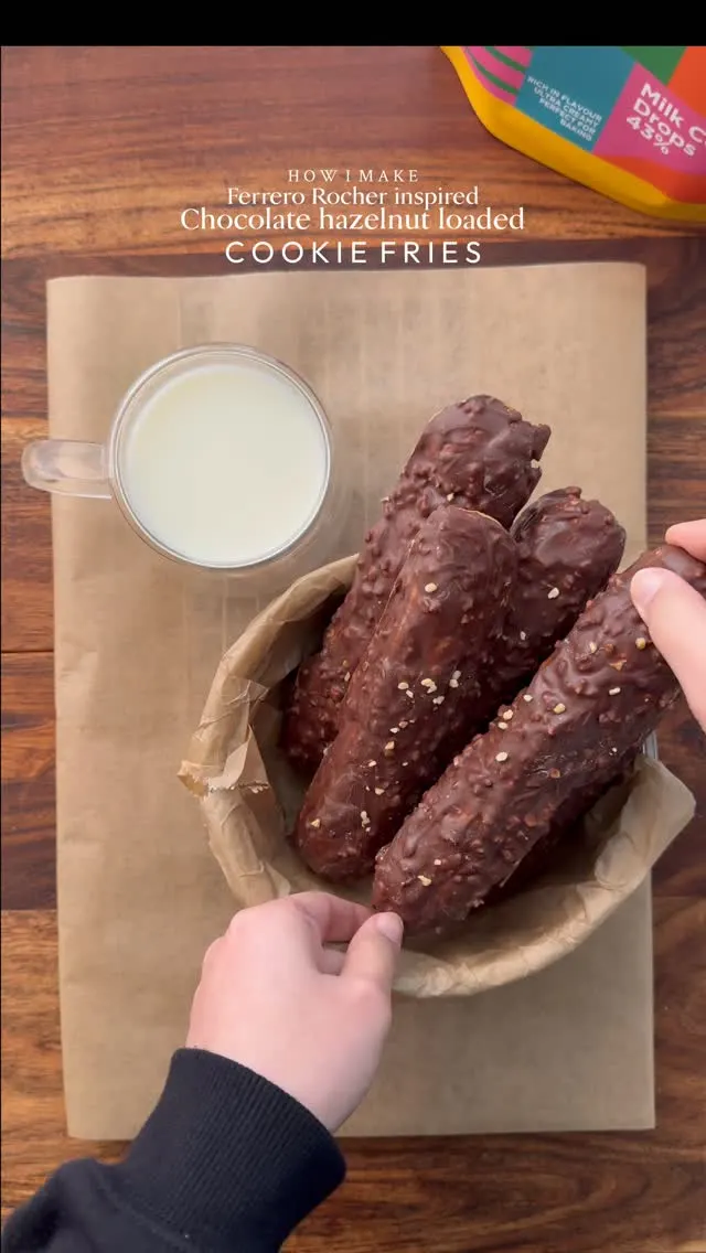 ferrero-rocher-inspired-chocolate-hazelnut-loaded-cookie-fries