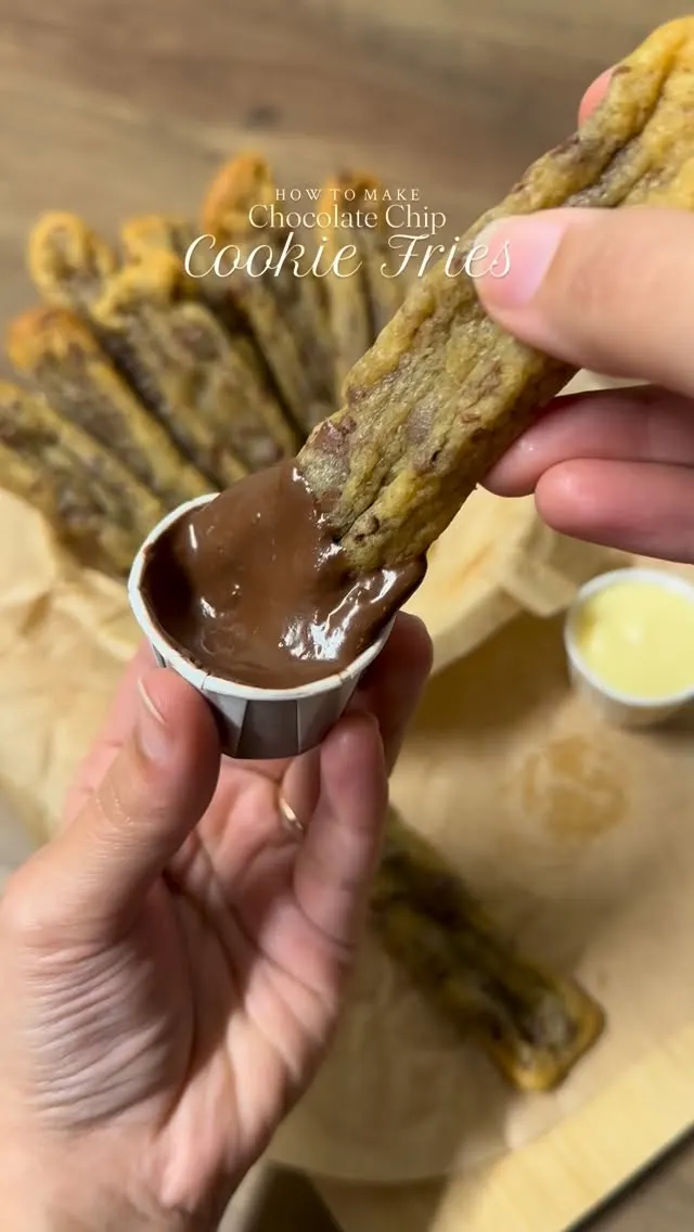 brown-butter-chocolate-chip-cookie-fries-with-chocolate-and-white-chocolate-dip