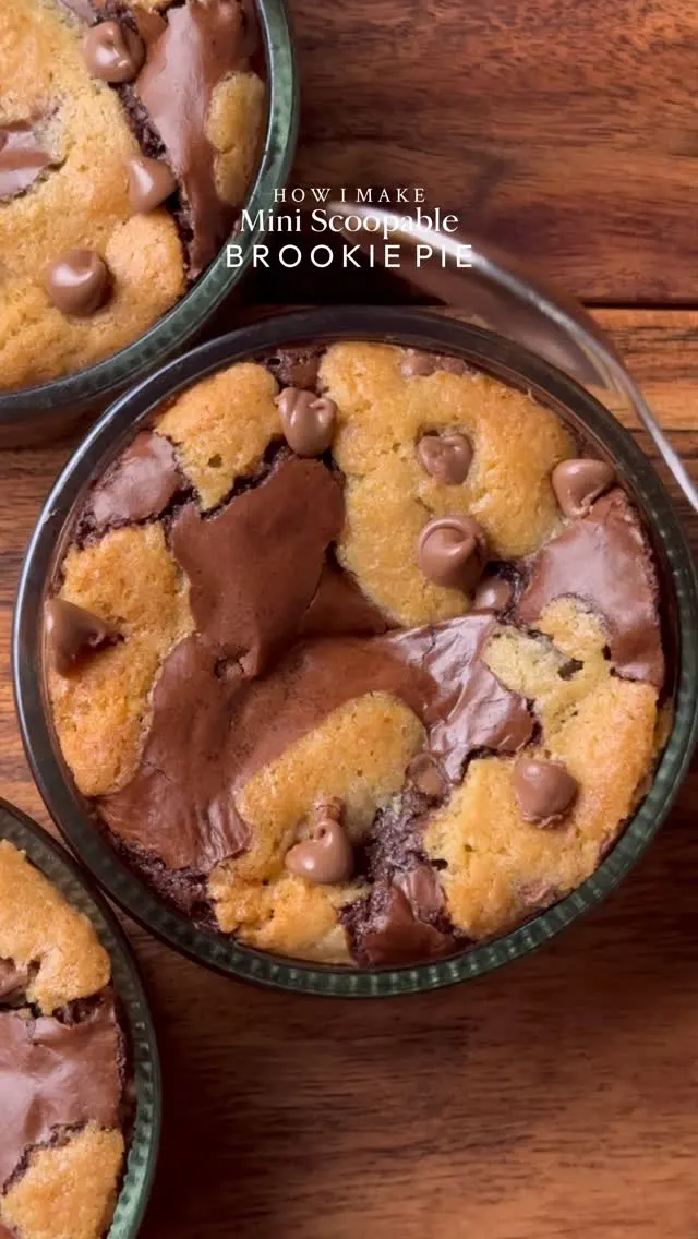 irresistible-mini-scoopable-brookie-pie