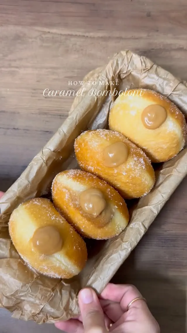 caramel-bomboloni