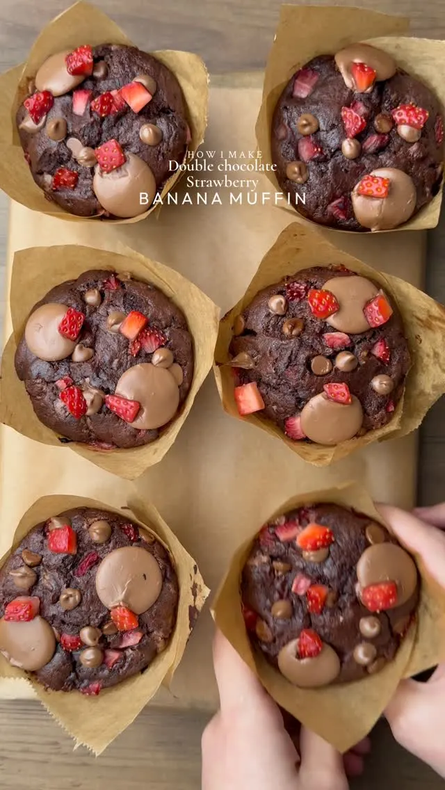 double-chocolate-strawberry-banana-muffins