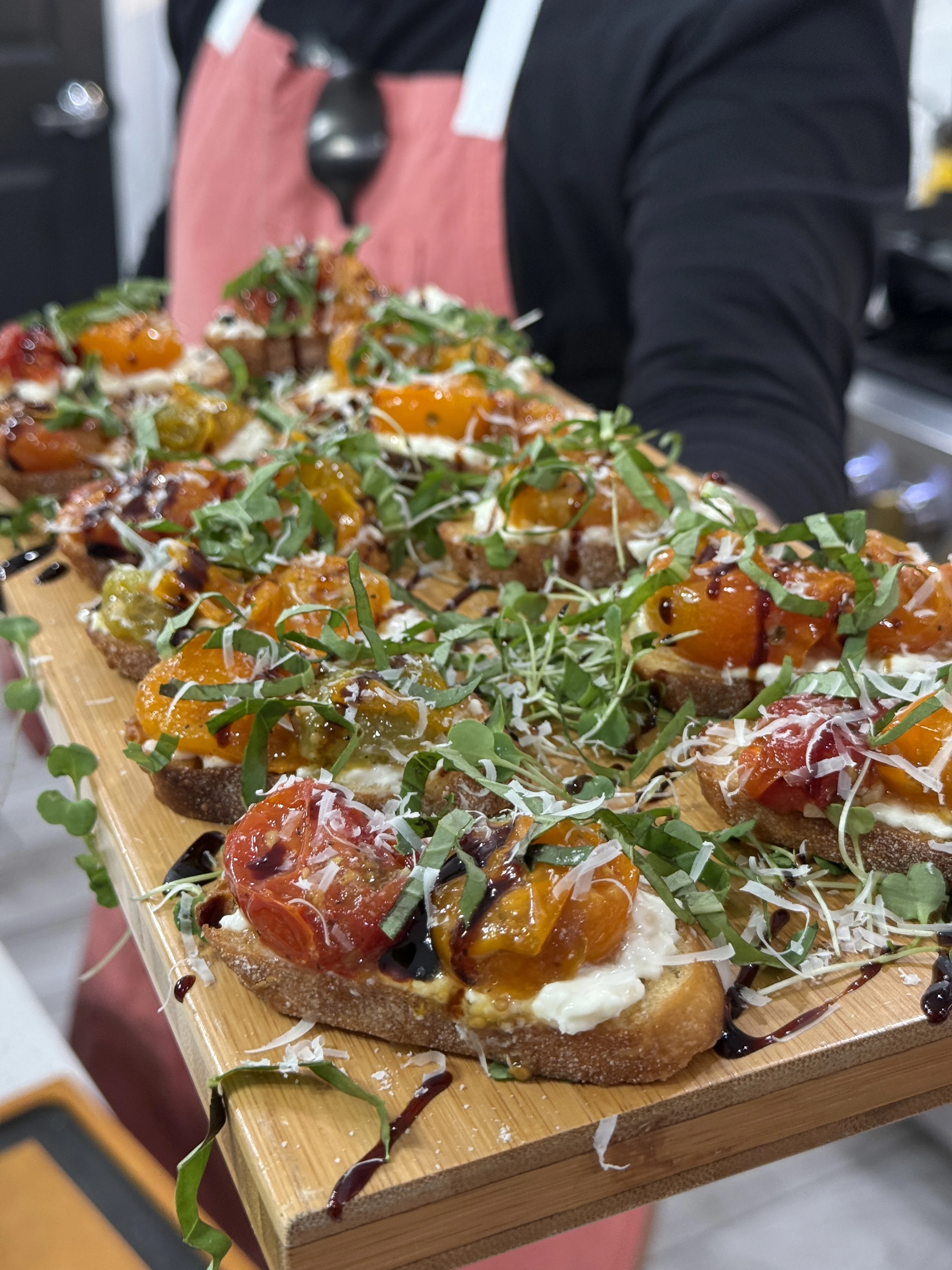burrata-and-roasted-tomato-crostini