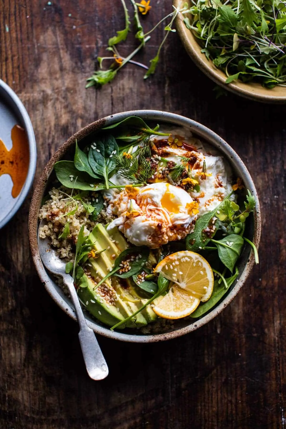 turkish-poached-egg-and-quinoa-breakfast-bowl