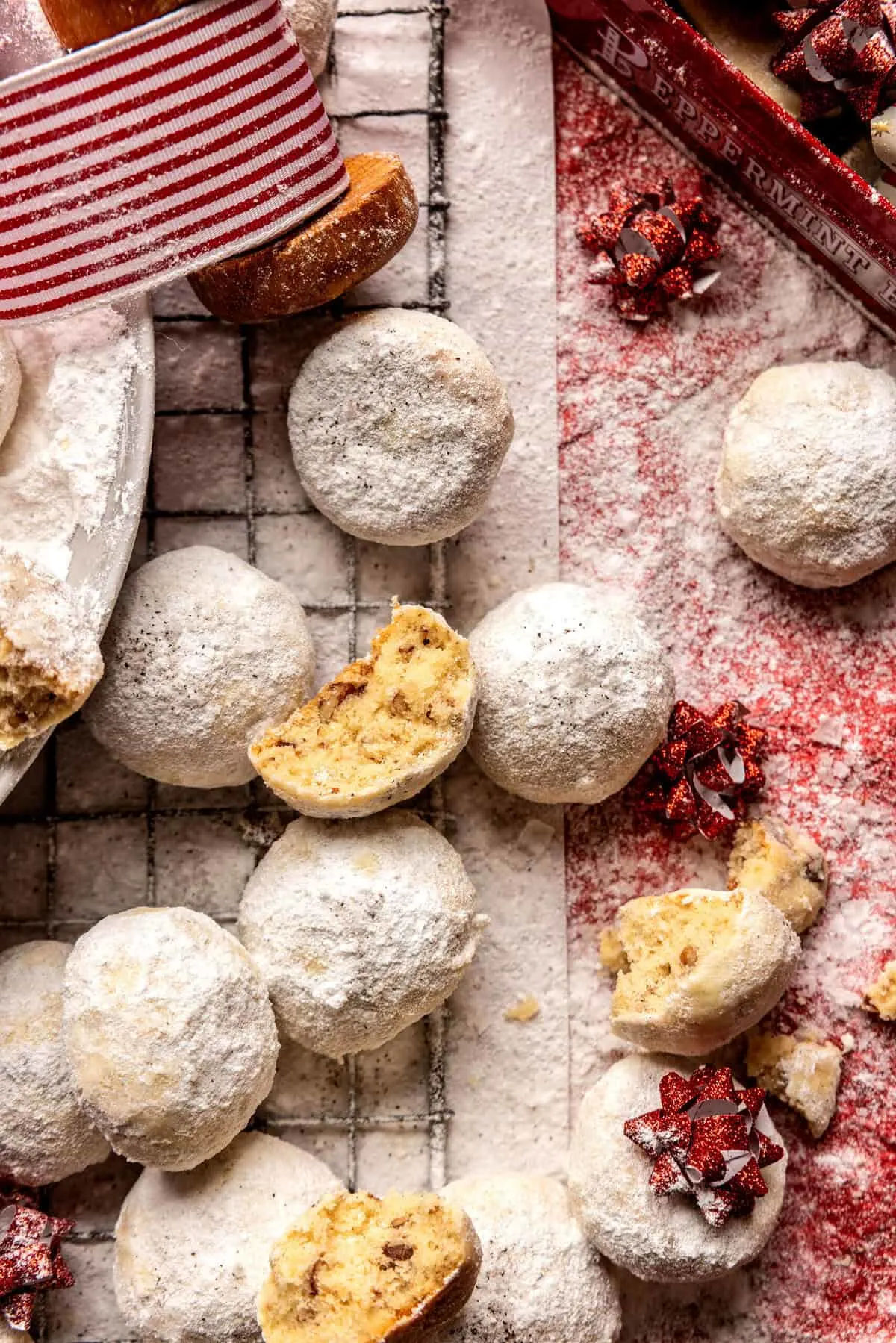 vanilla-pecan-snowball-cookies