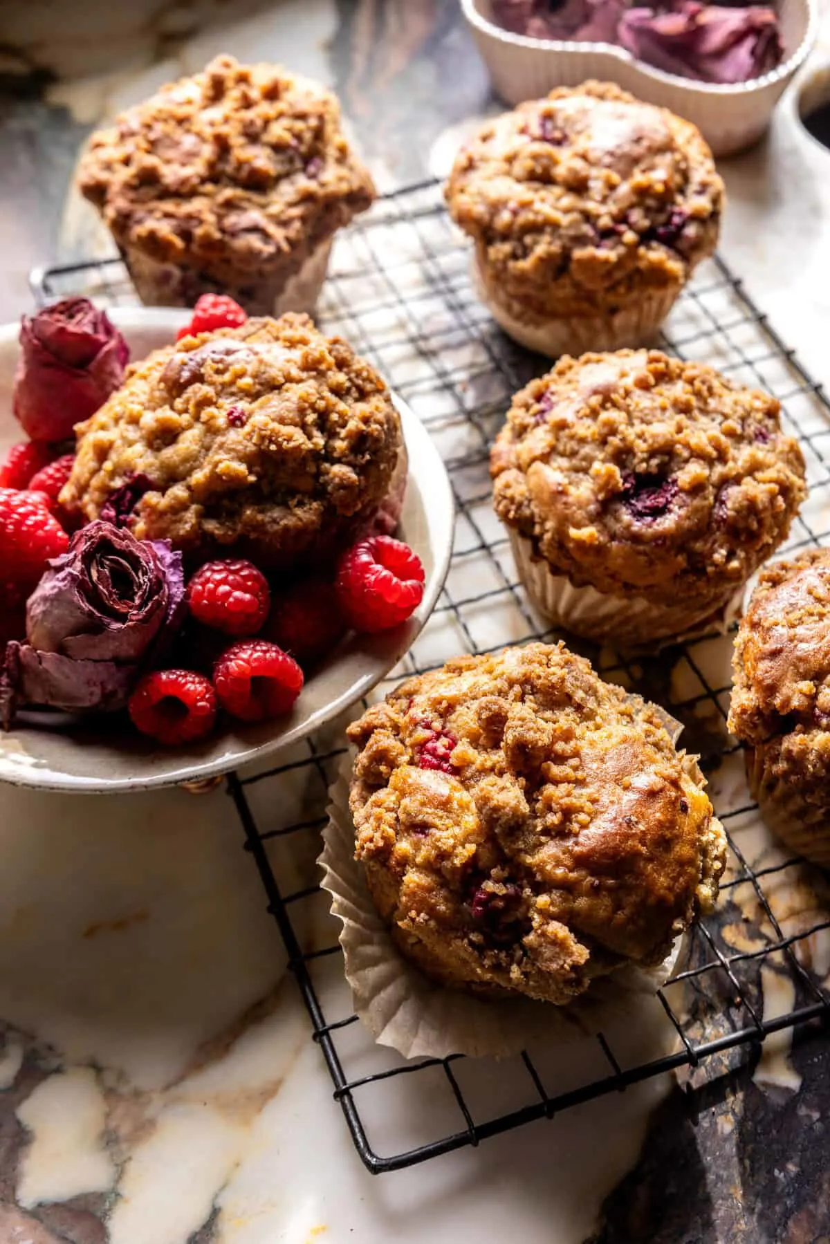 raspberry-streusel-muffins