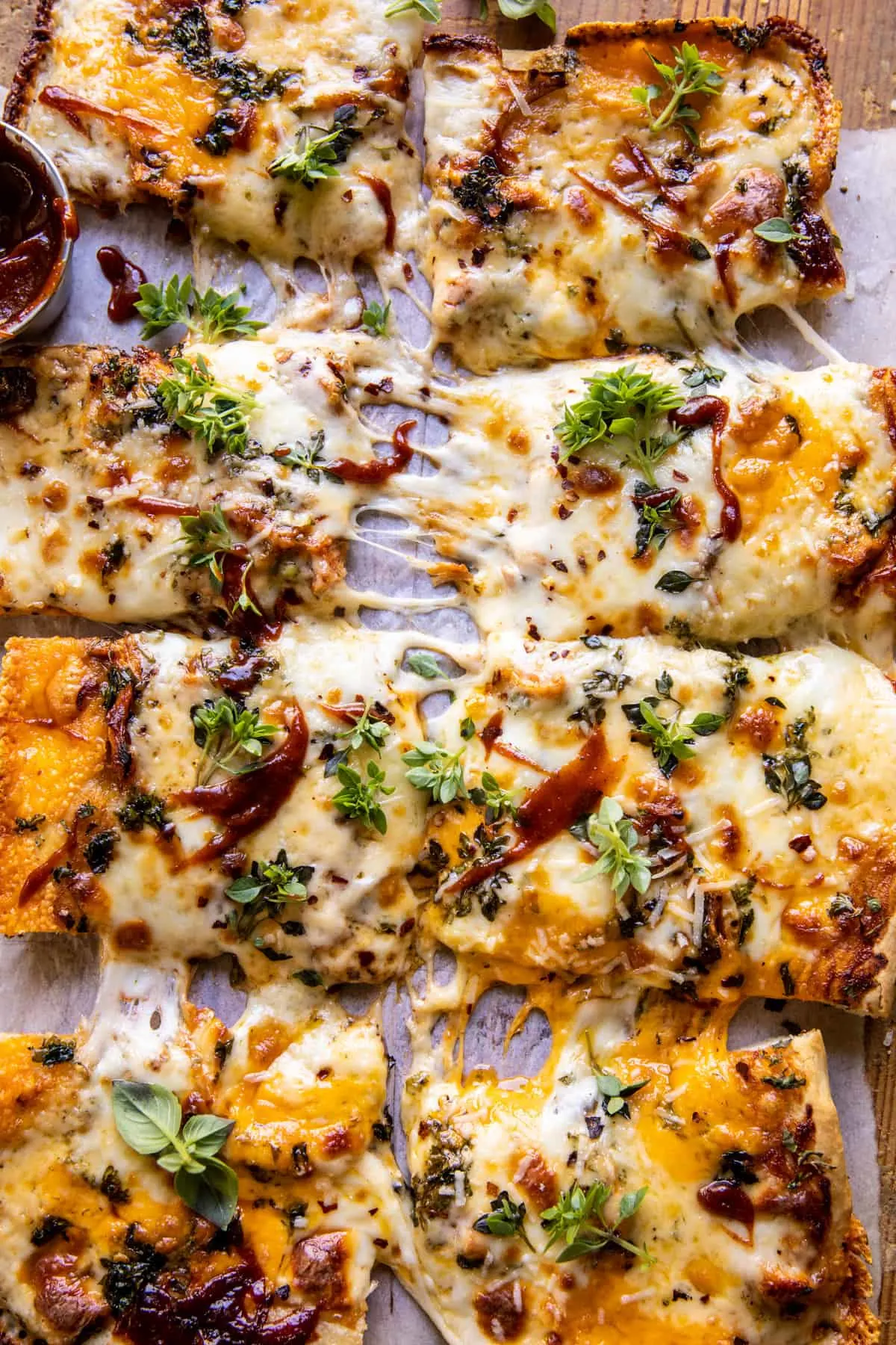 sheet-pan-bbq-chicken-pizza