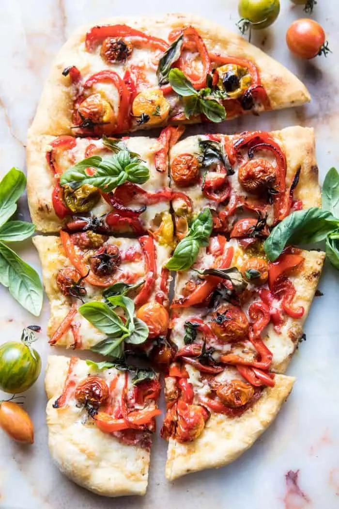 pepper-and-cherry-tomato-white-pizza.