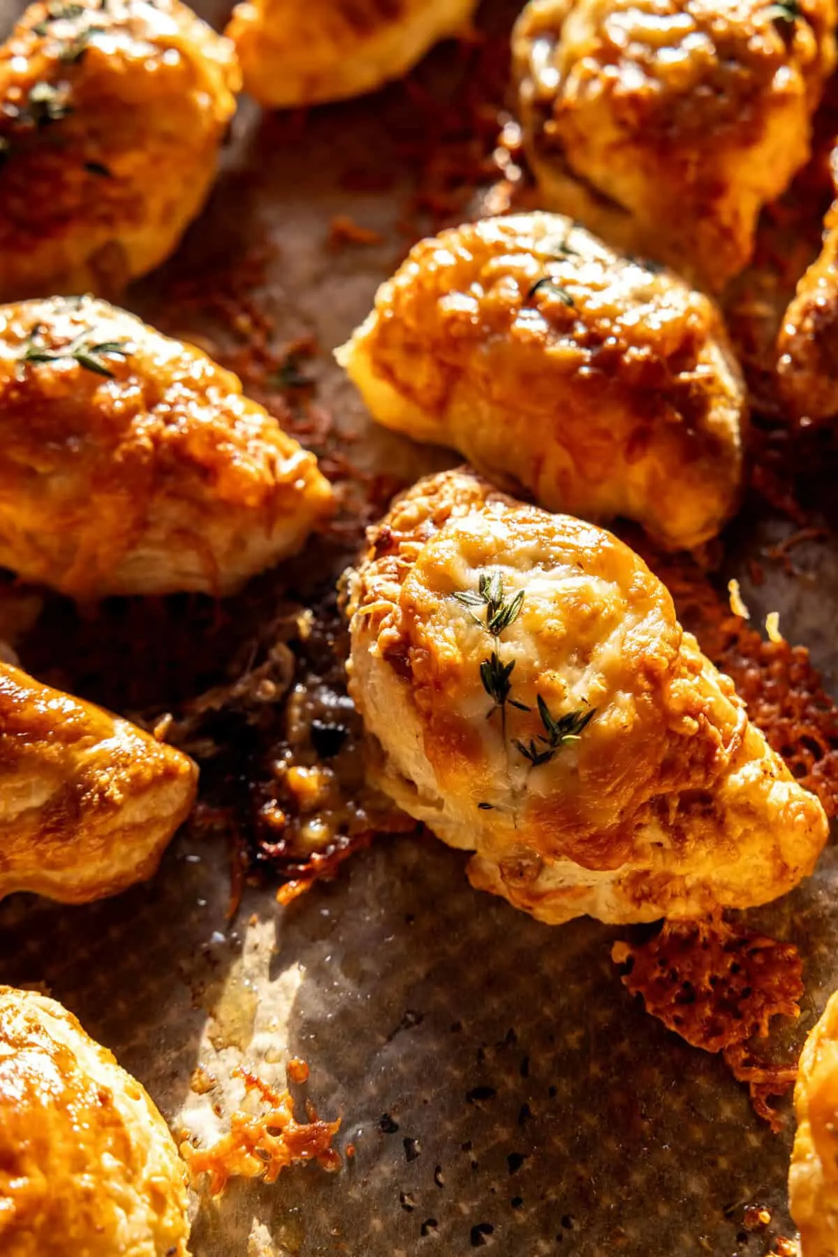 french-onion-soup-mini-pies