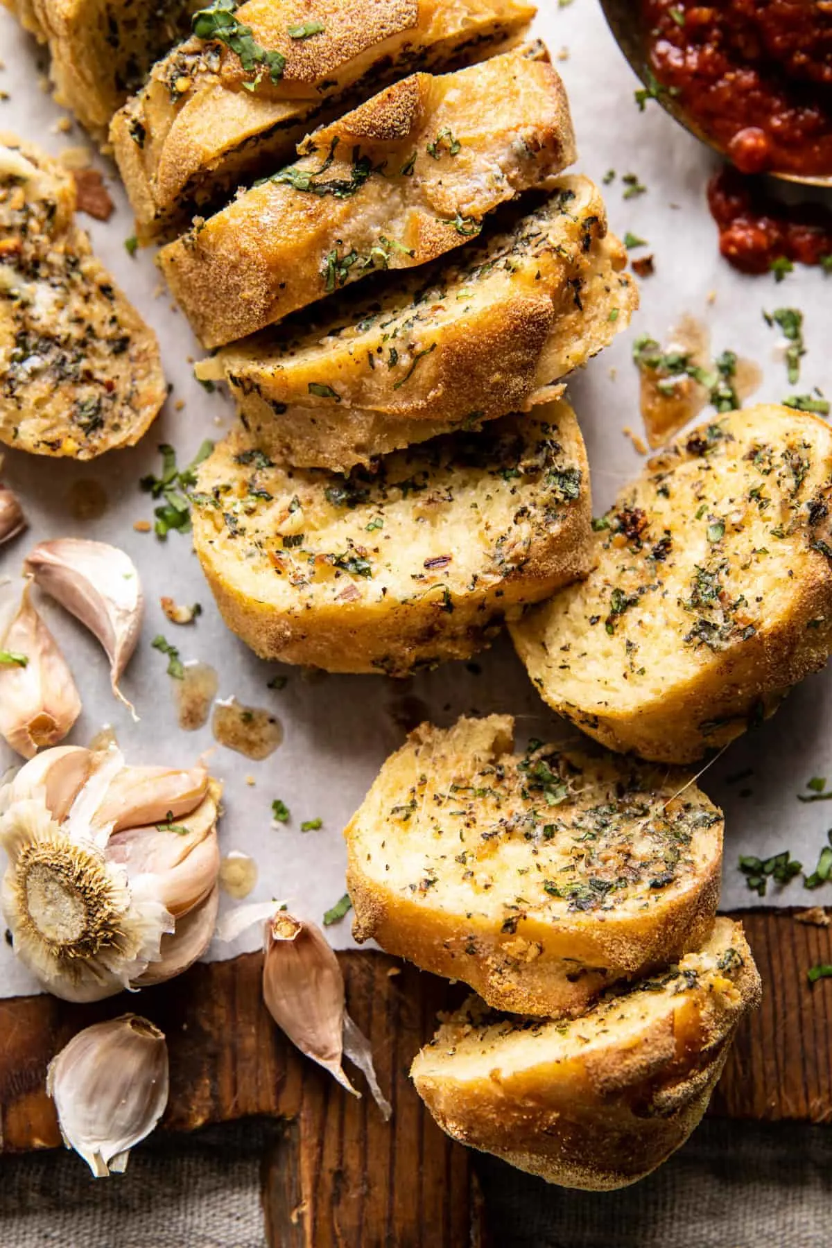 easy-pull-apart-garlic-parmesan-bread