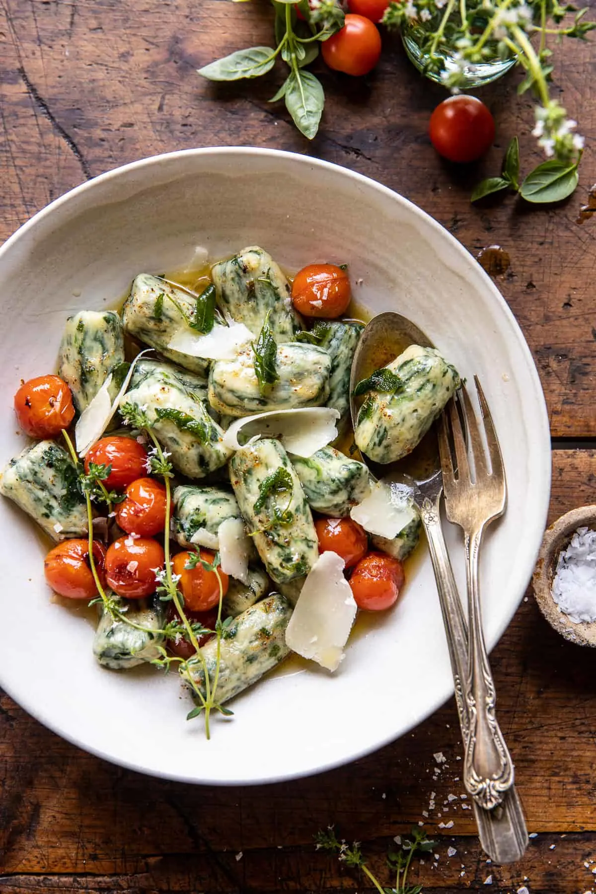 spinach-ricotta-gnocchi-with-sage-butter-and-cherry-tomatoes