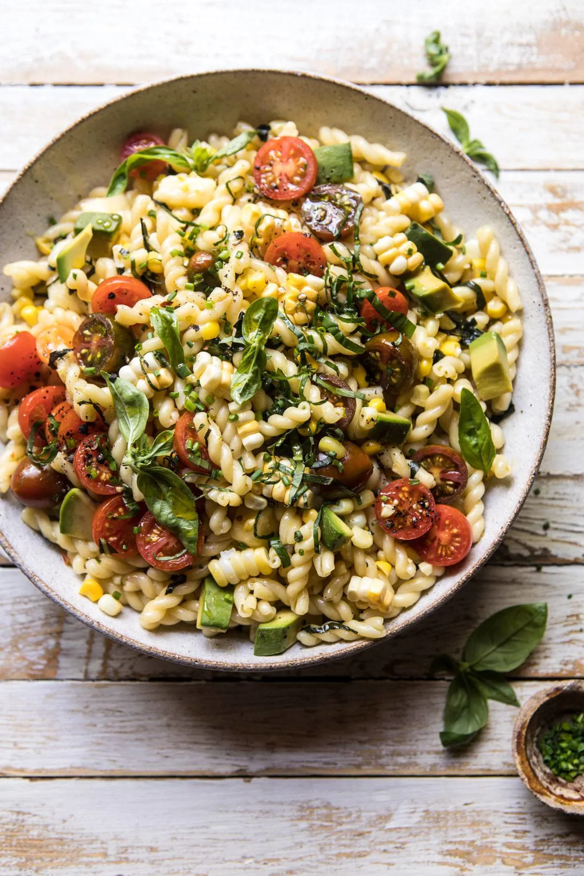 corn-tomato-and-avocado-pasta-salad.