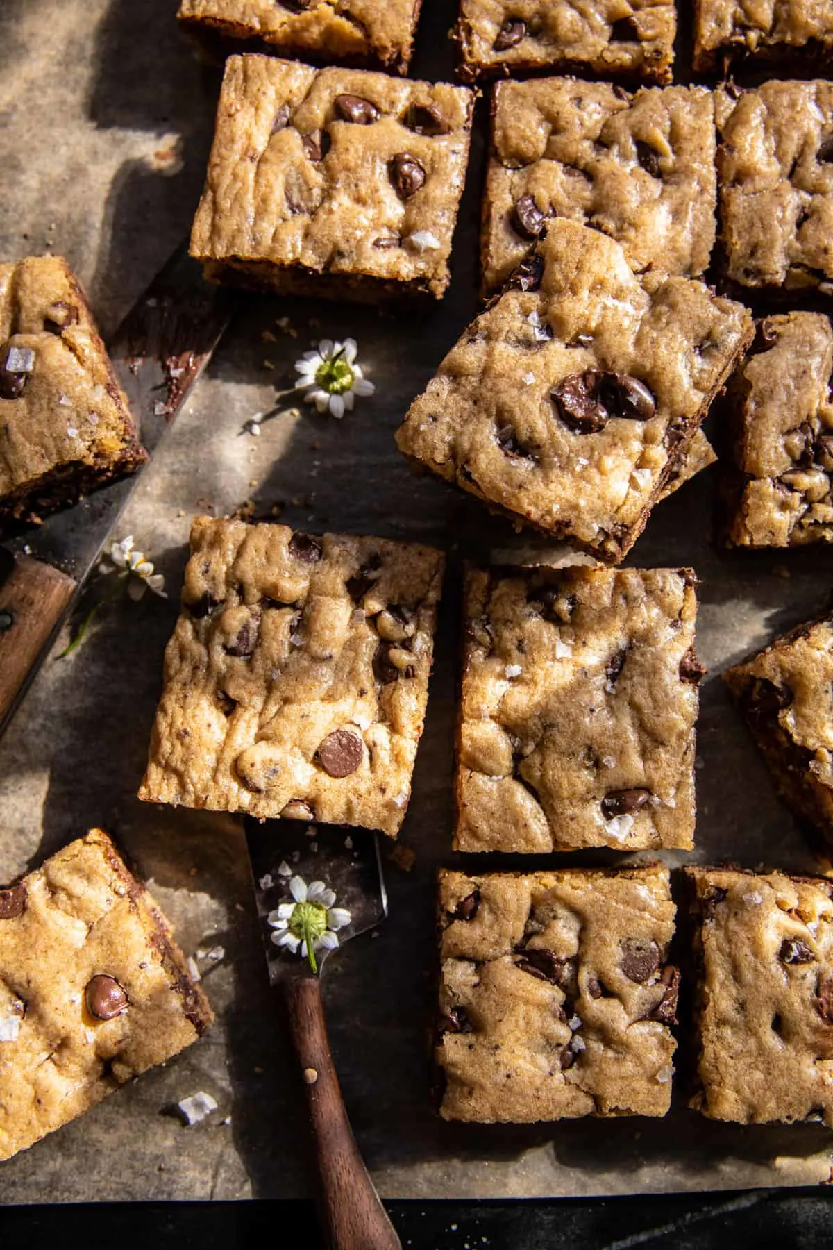 coffee-chocolate-chip-blondies