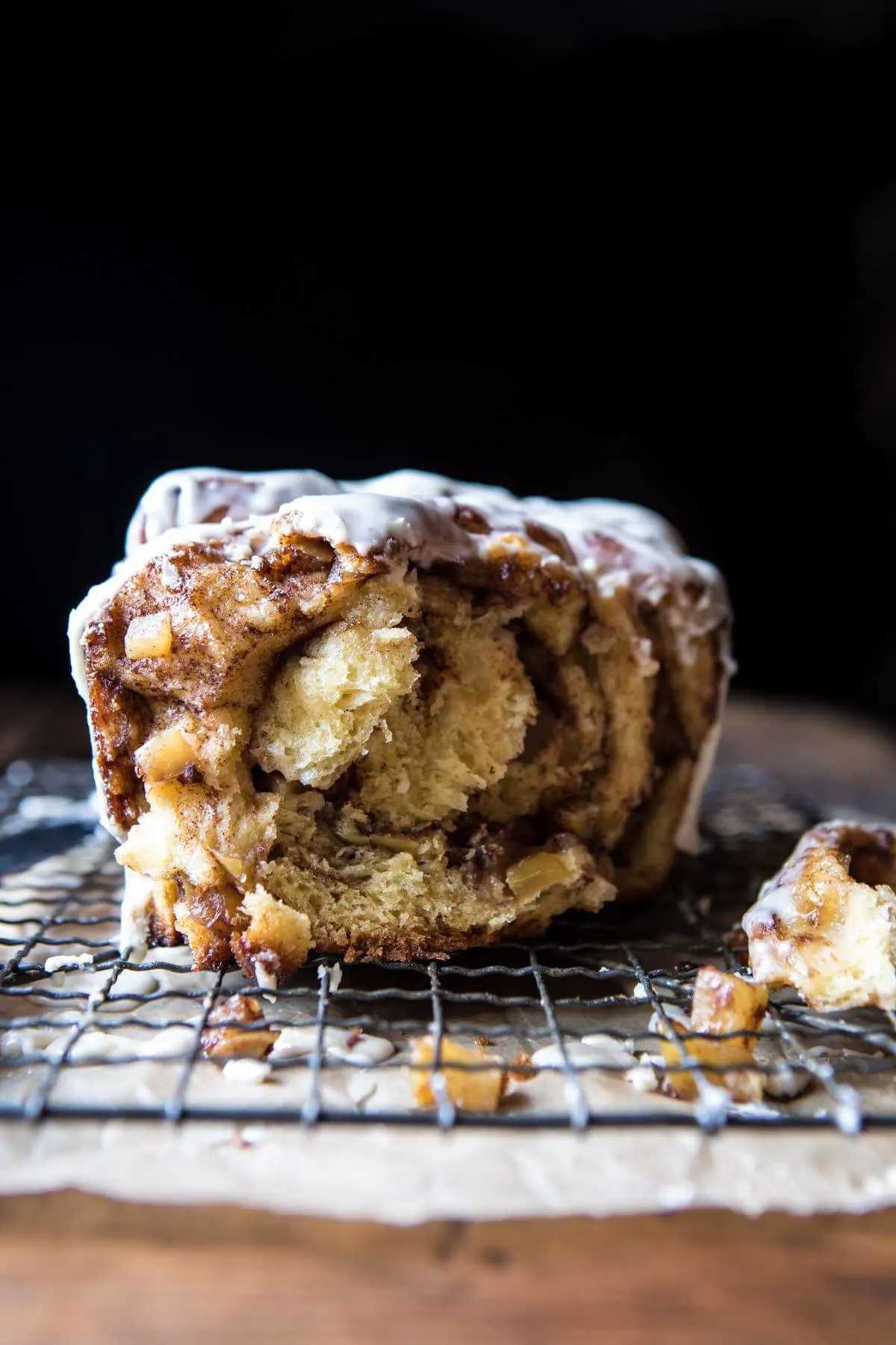 maple-glazed-apple-pull-apart-bread