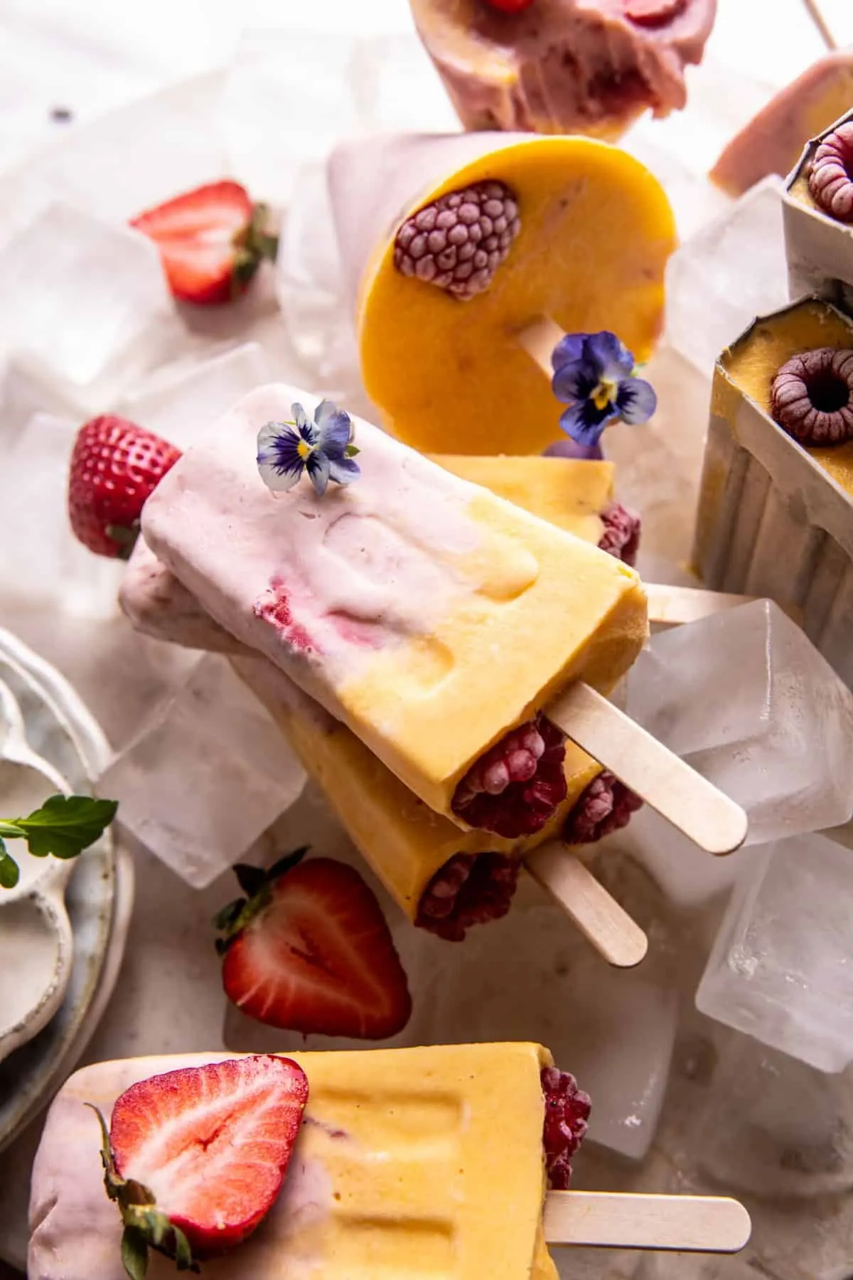 creamy-strawberry-mango-popsicles