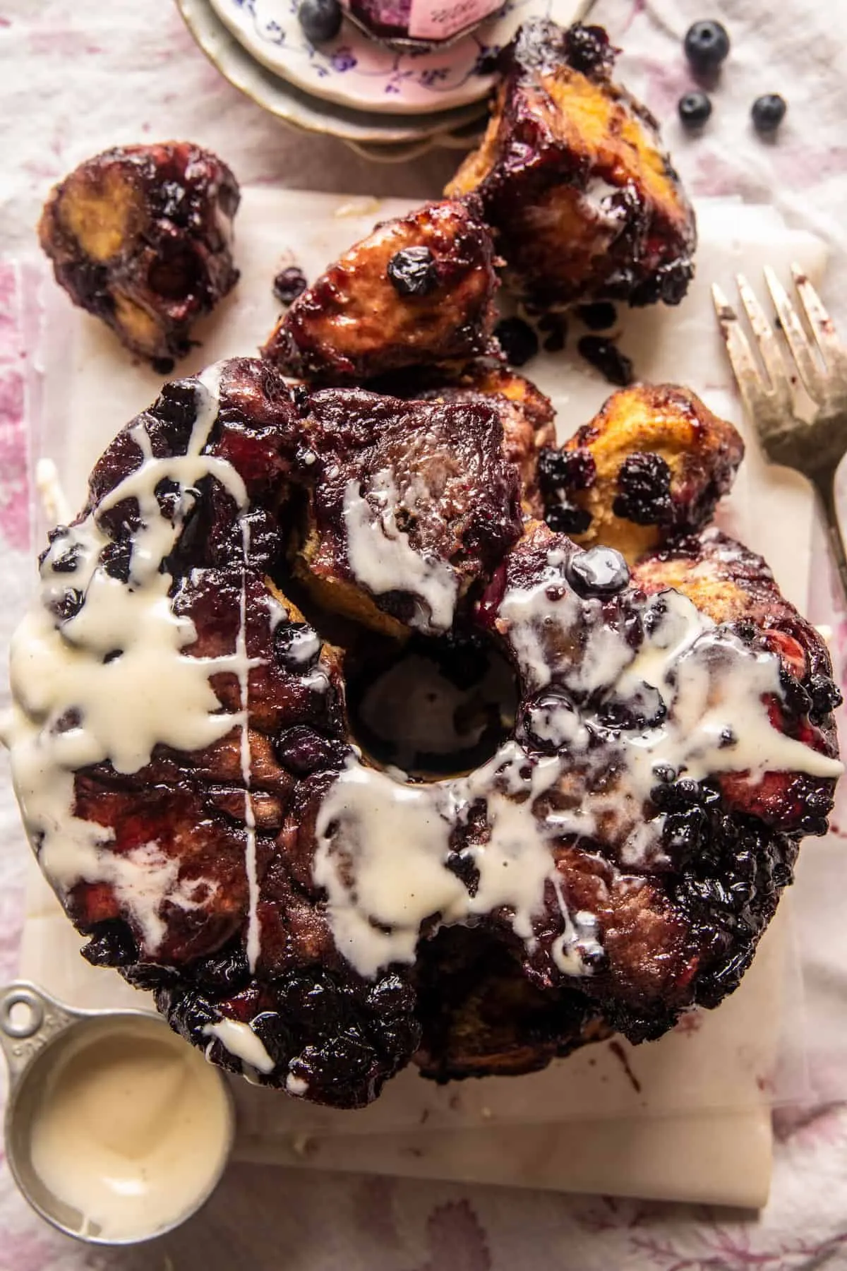 easy-blueberry-monkey-bread