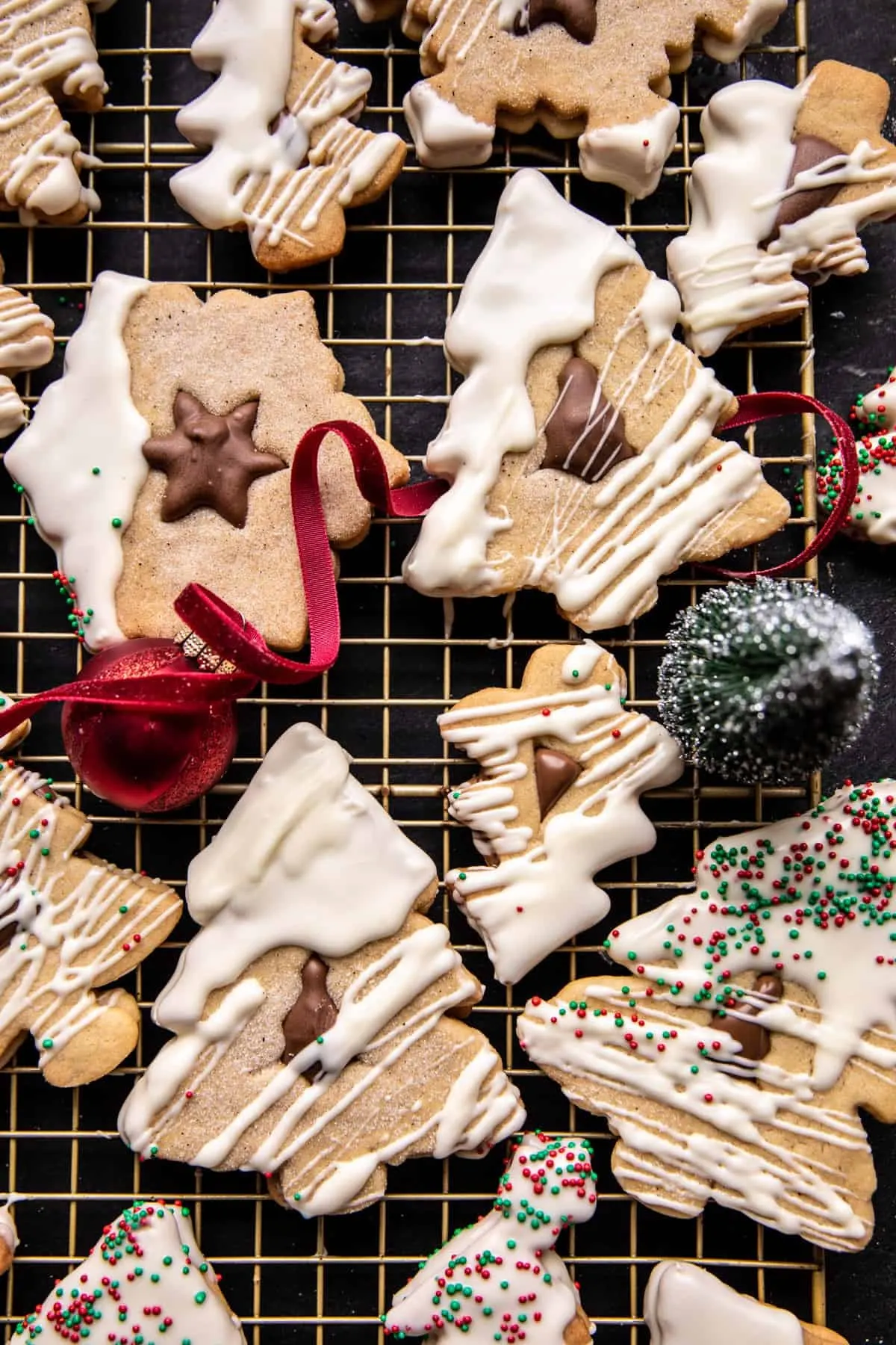 easy-decked-out-christmas-tree-cookies