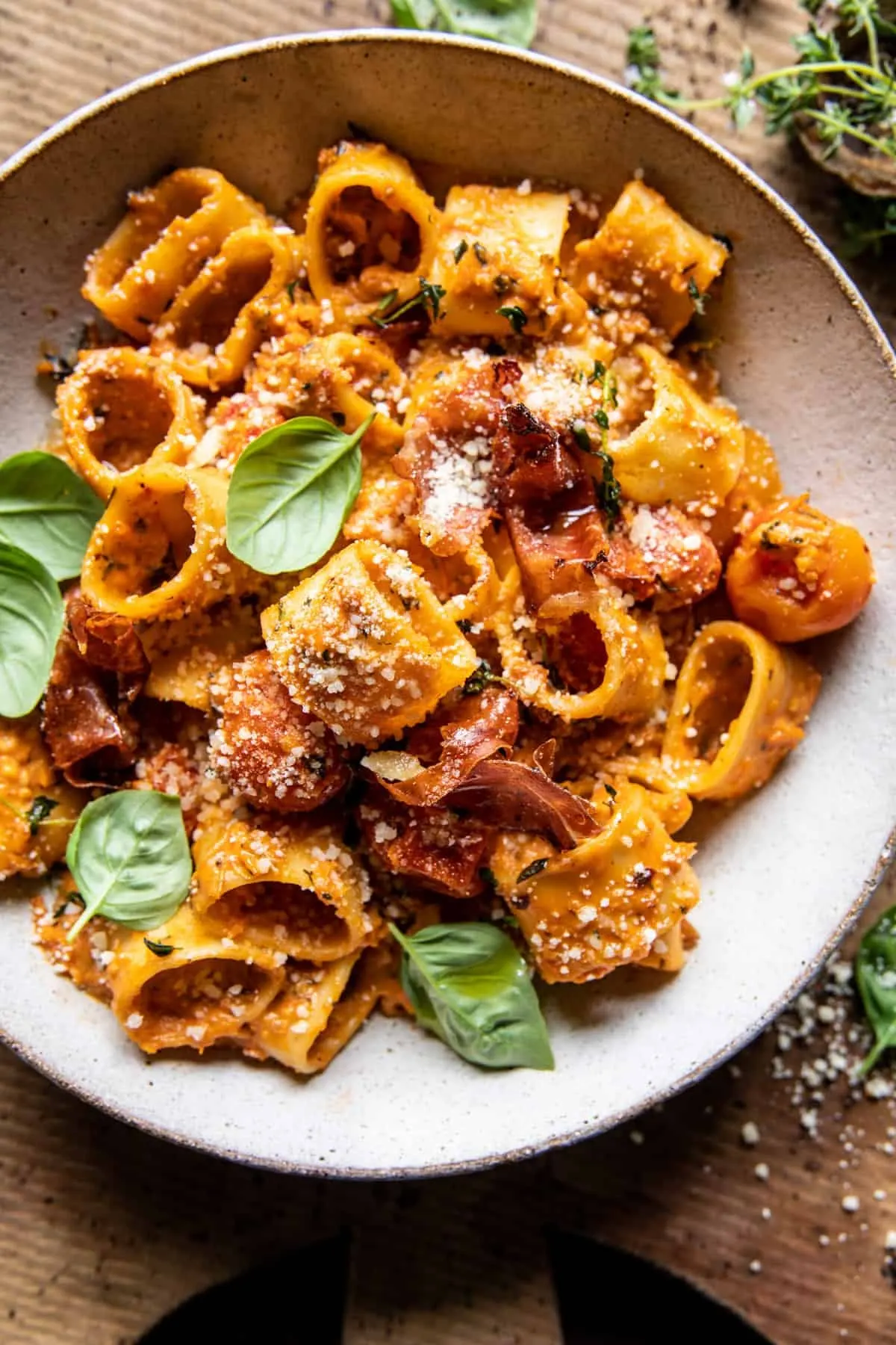 creamy-roasted-tomato-ricotta-pasta-with-crispy-prosciutto