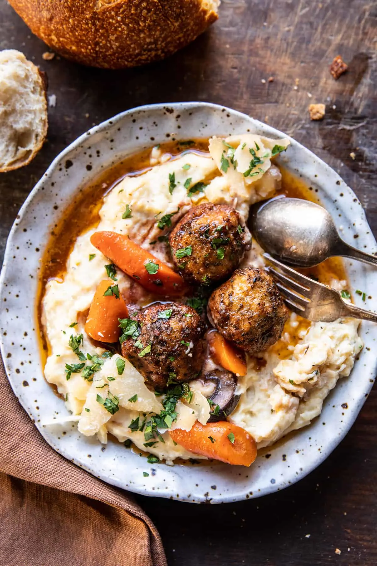 crockpot-coq-au-vin-meatballs