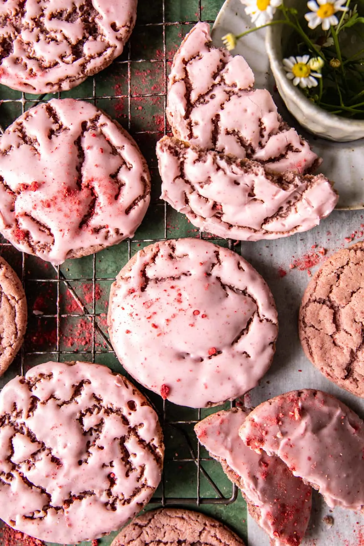 double-strawberry-sugar-cookies