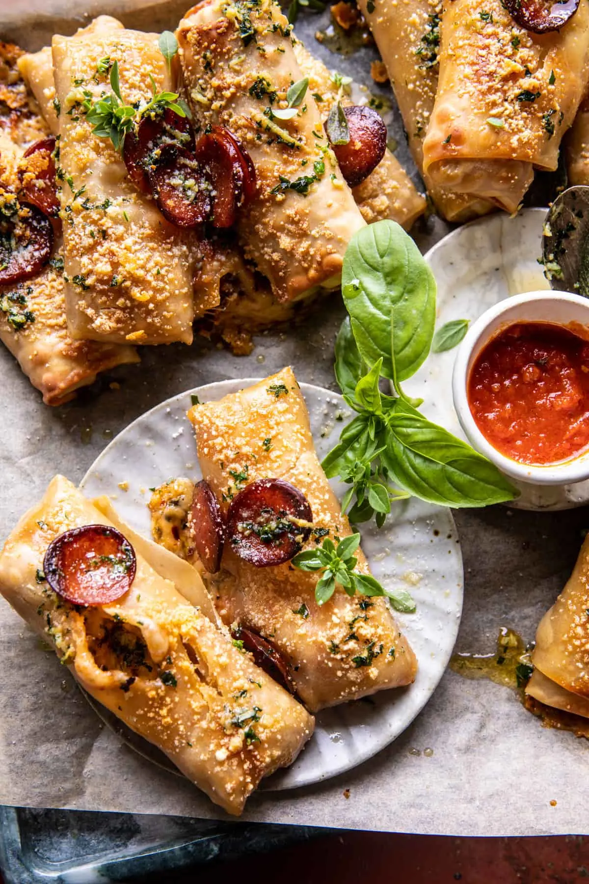 garlic-butter-pizza-egg-rolls