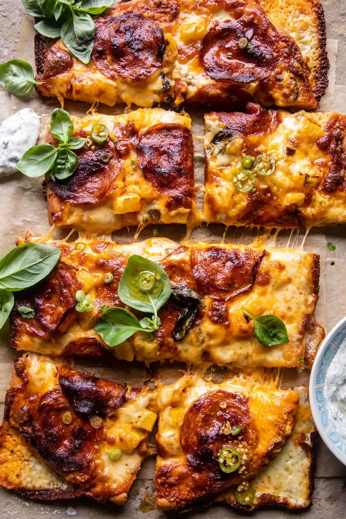 sheet-pan-hawaiian-pizza