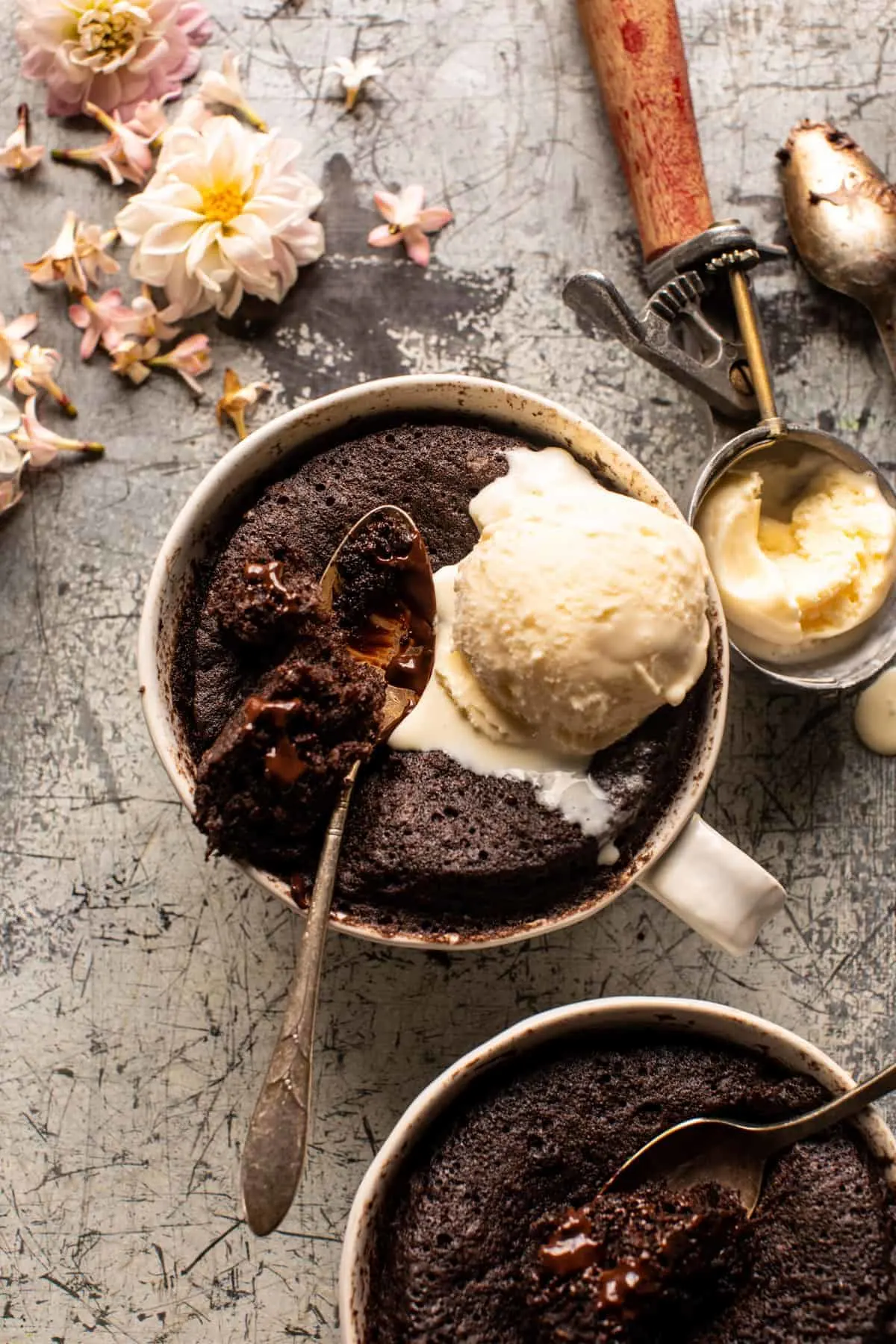 5-minute-molten-chocolate-mug-cake
