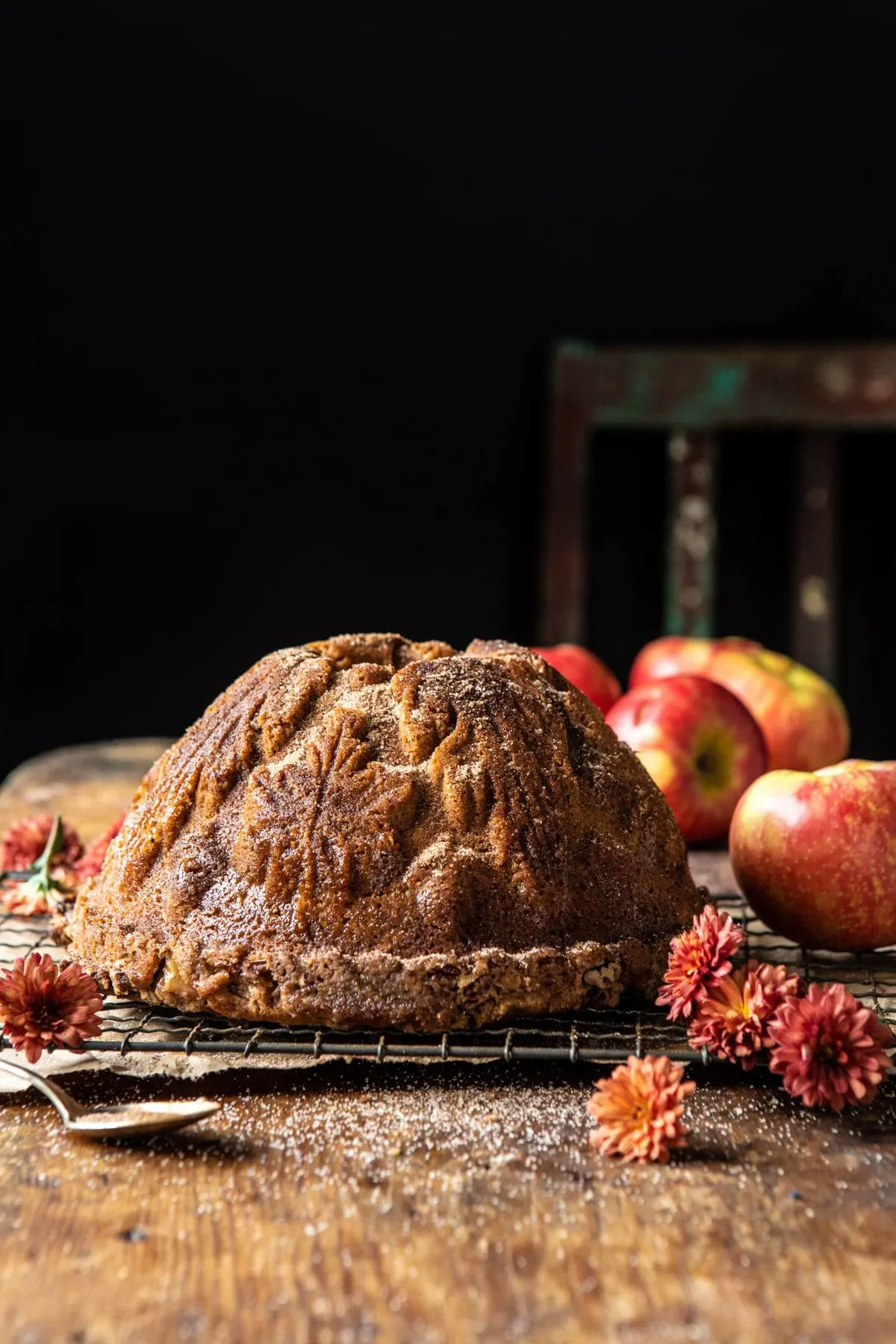 spiced-pecan-apple-cider-doughnut-cake.