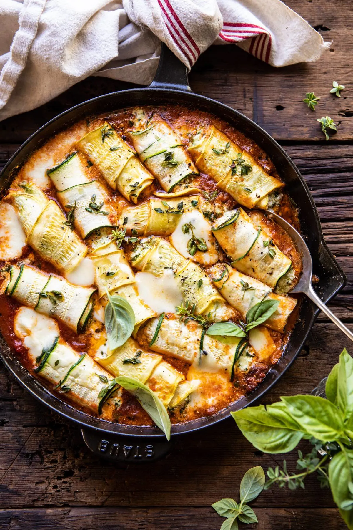 spicy-pesto-and-cheese-stuffed-zucchini-involtini