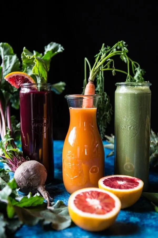 red's-3-favorite-winter-juices-and-smoothies:-protein-packed-matcha-smoothiecitrus-beet-juicetropical-carrot-juice