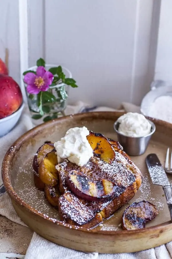 brown-sugar-kahlua-grilled-peaches-and-cream-french-toast.