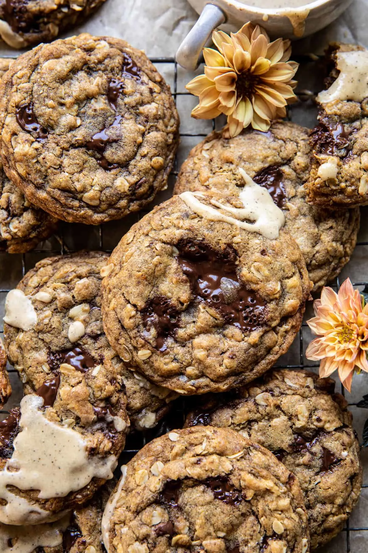 chocolate-chip-espresso-oatmeal-cookies