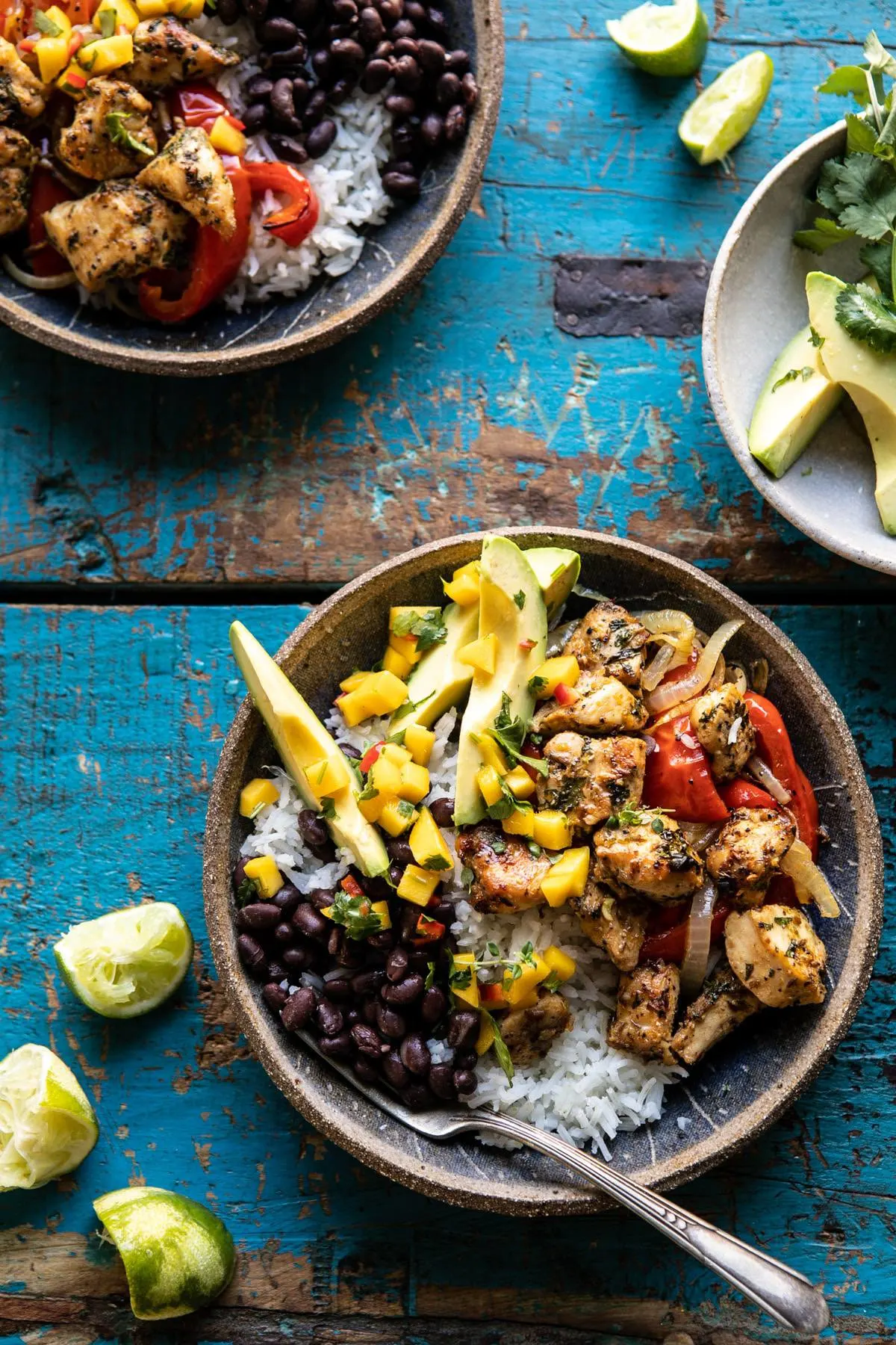 sheet-pan-cuban-chicken-and-black-bean-rice-bowl.
