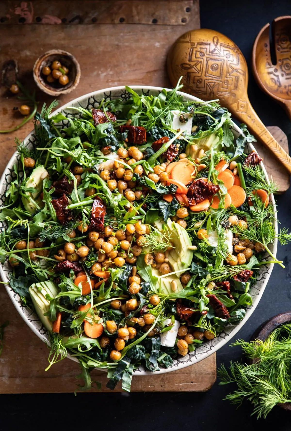 super-green-sun-dried-tomato-herb-salad-with-crispy-chickpeas