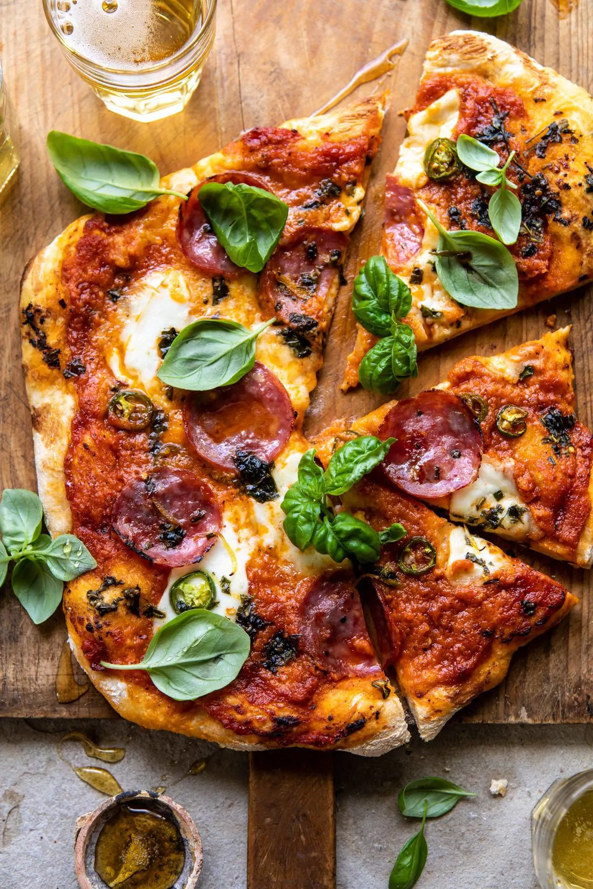sweet-and-spicy-tomato-basil-pepperoni-pizza