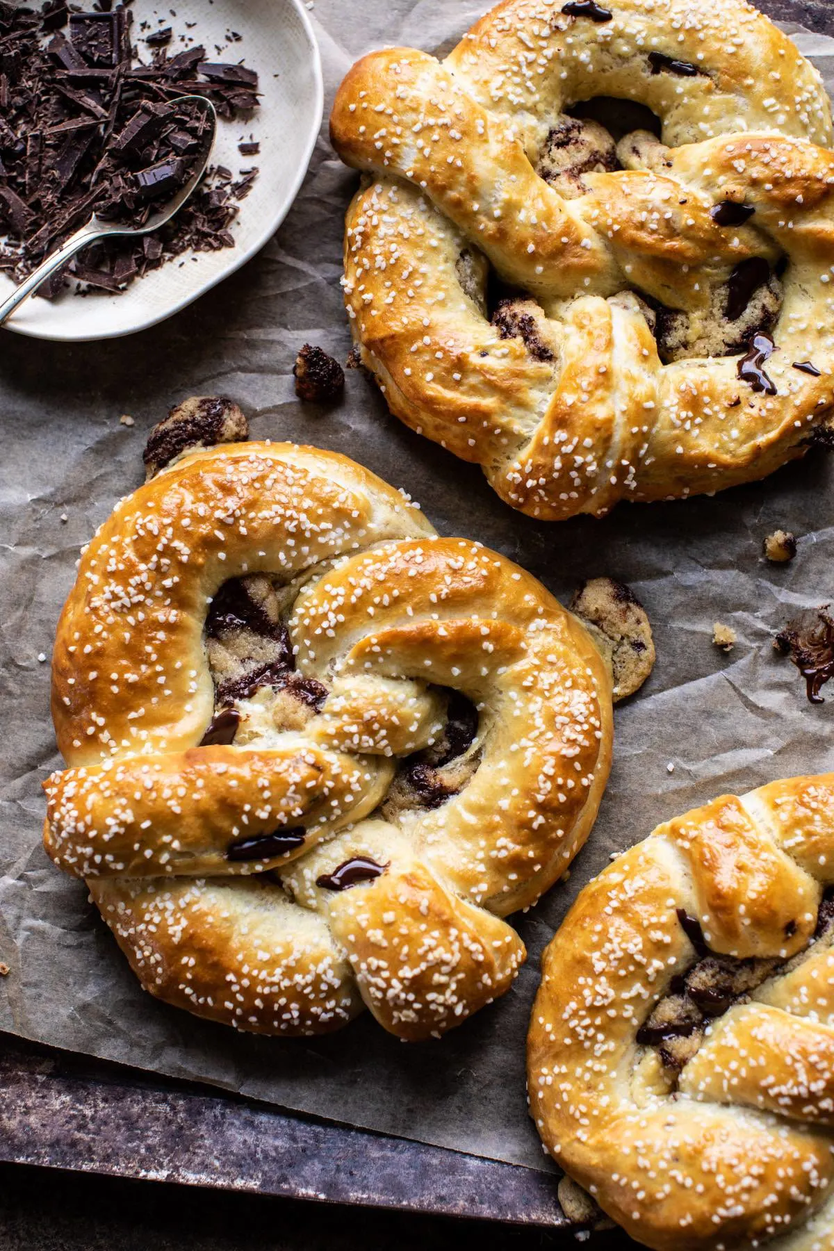 chocolate-chip-cookie-stuffed-soft-pretzels