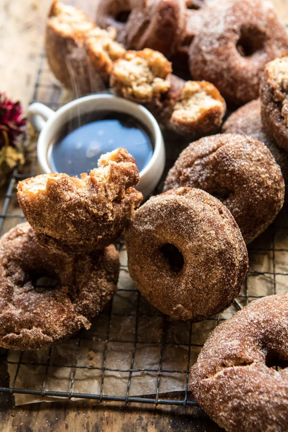 mulled-spiced-apple-cider-doughnuts