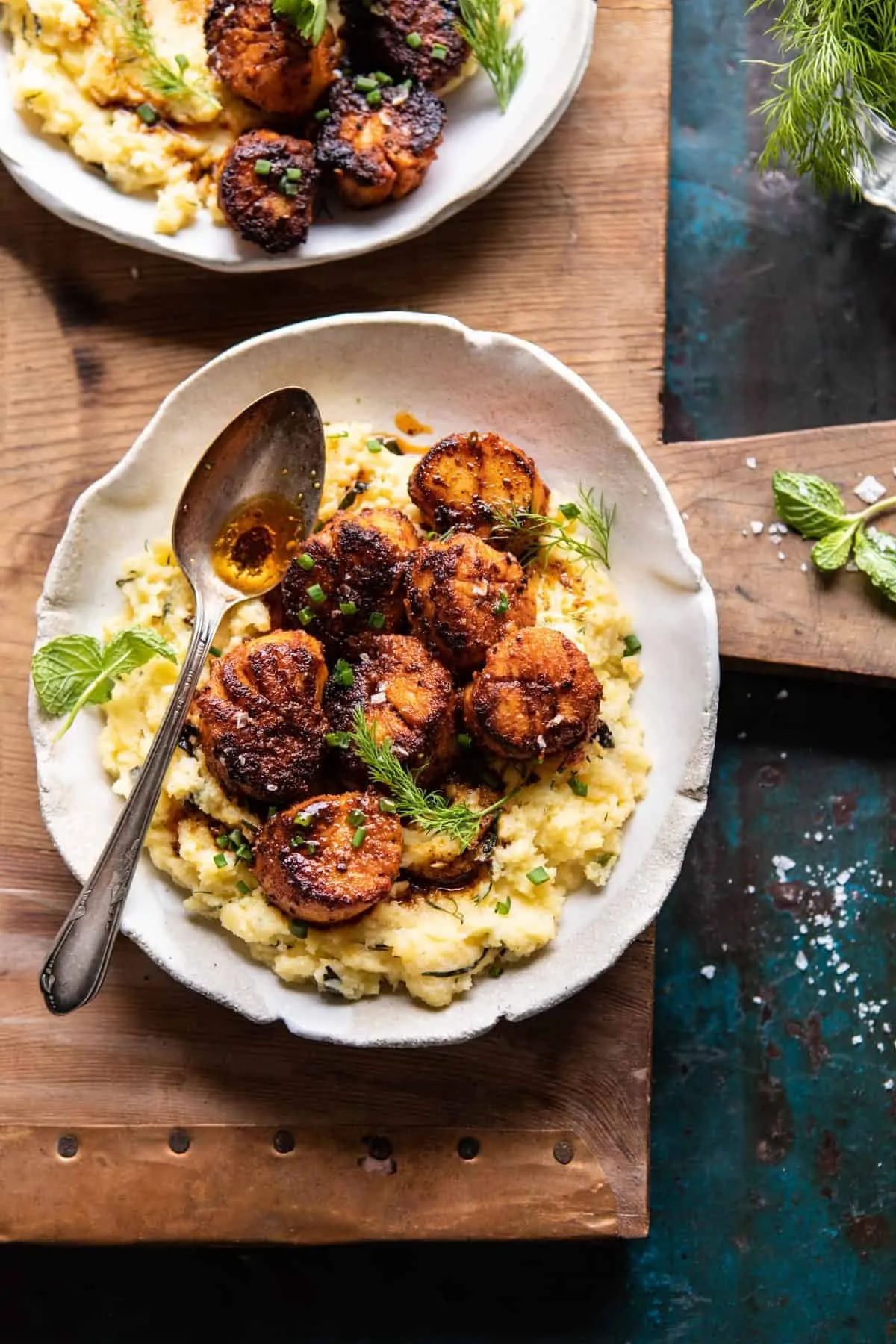 honey-butter-blackened-scallops-with-herby-polenta.