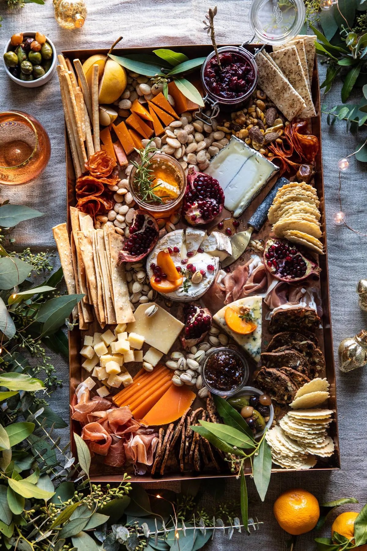 easy-holiday-cheese-board