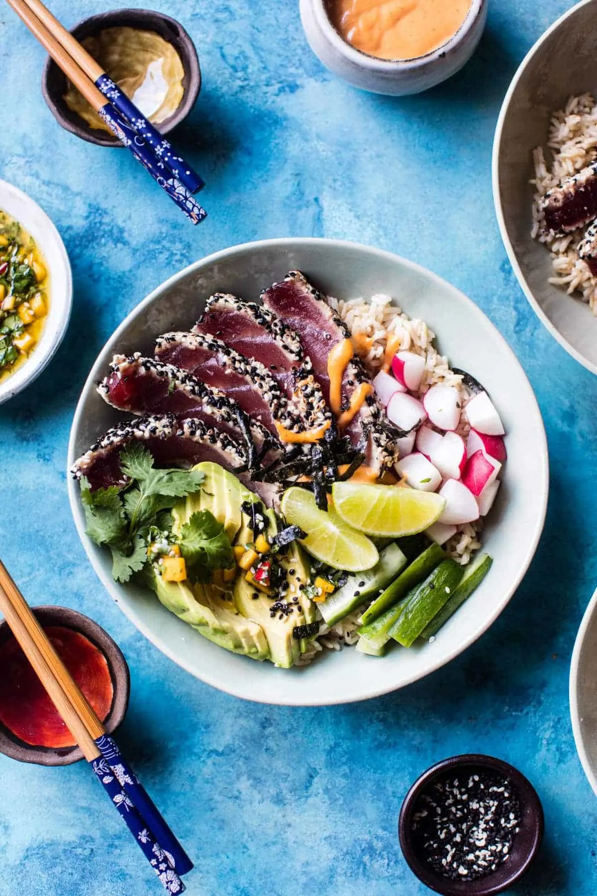 spicy-brown-rice-seared-tuna-roll-bowl-with-mango-chimichurri