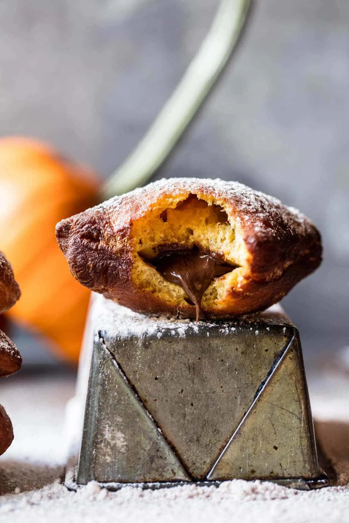 nutella-stuffed-pumpkin-beignets.